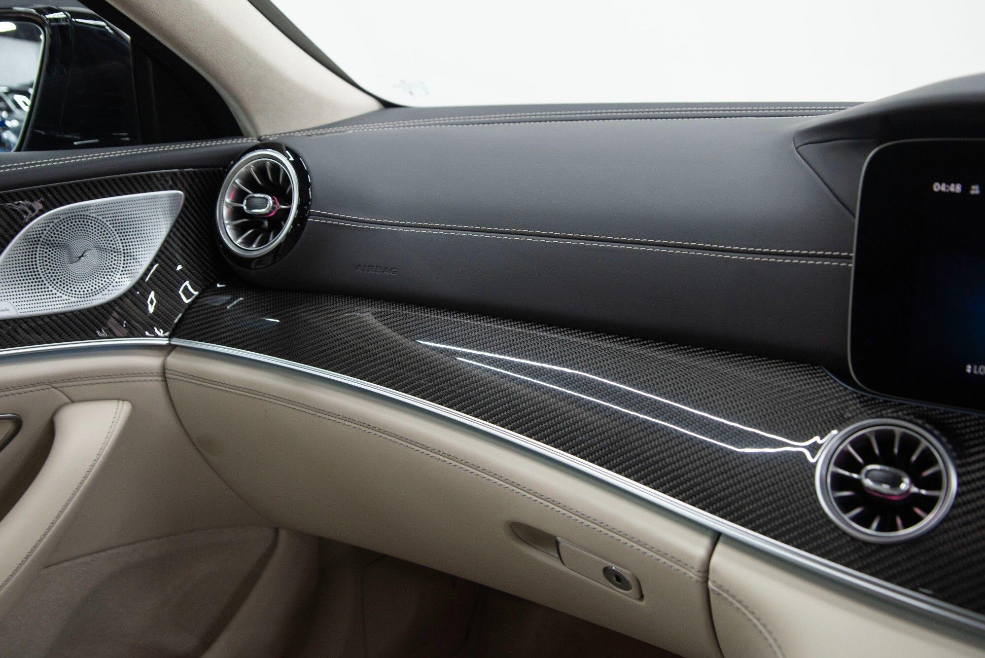 Mercedes-Benz Amg GT view 40
