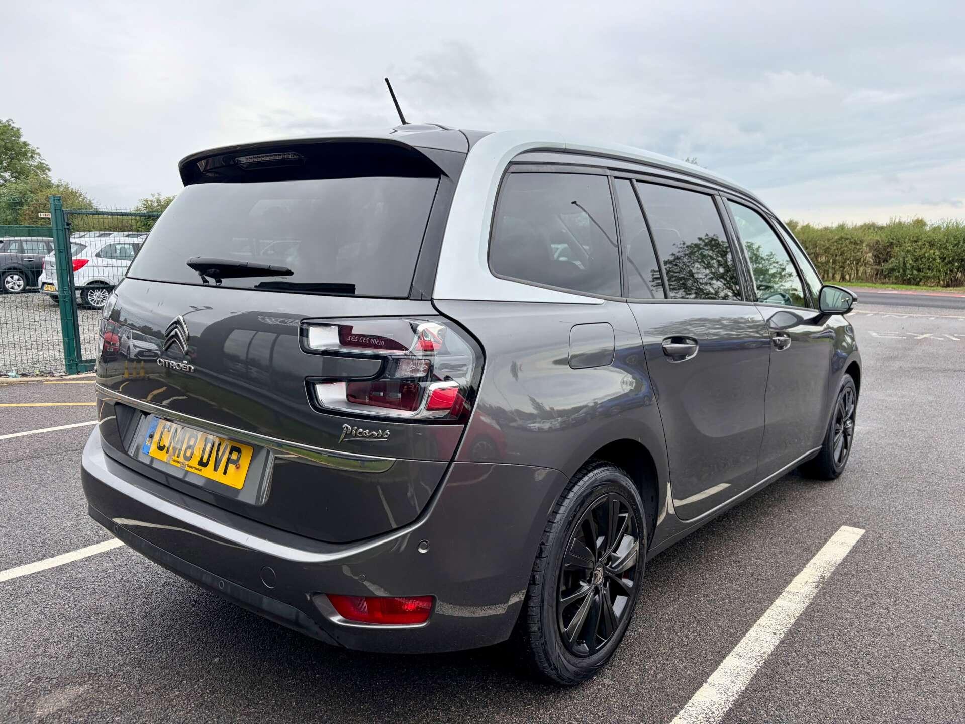 Citroen Grand C4 Picasso view 8