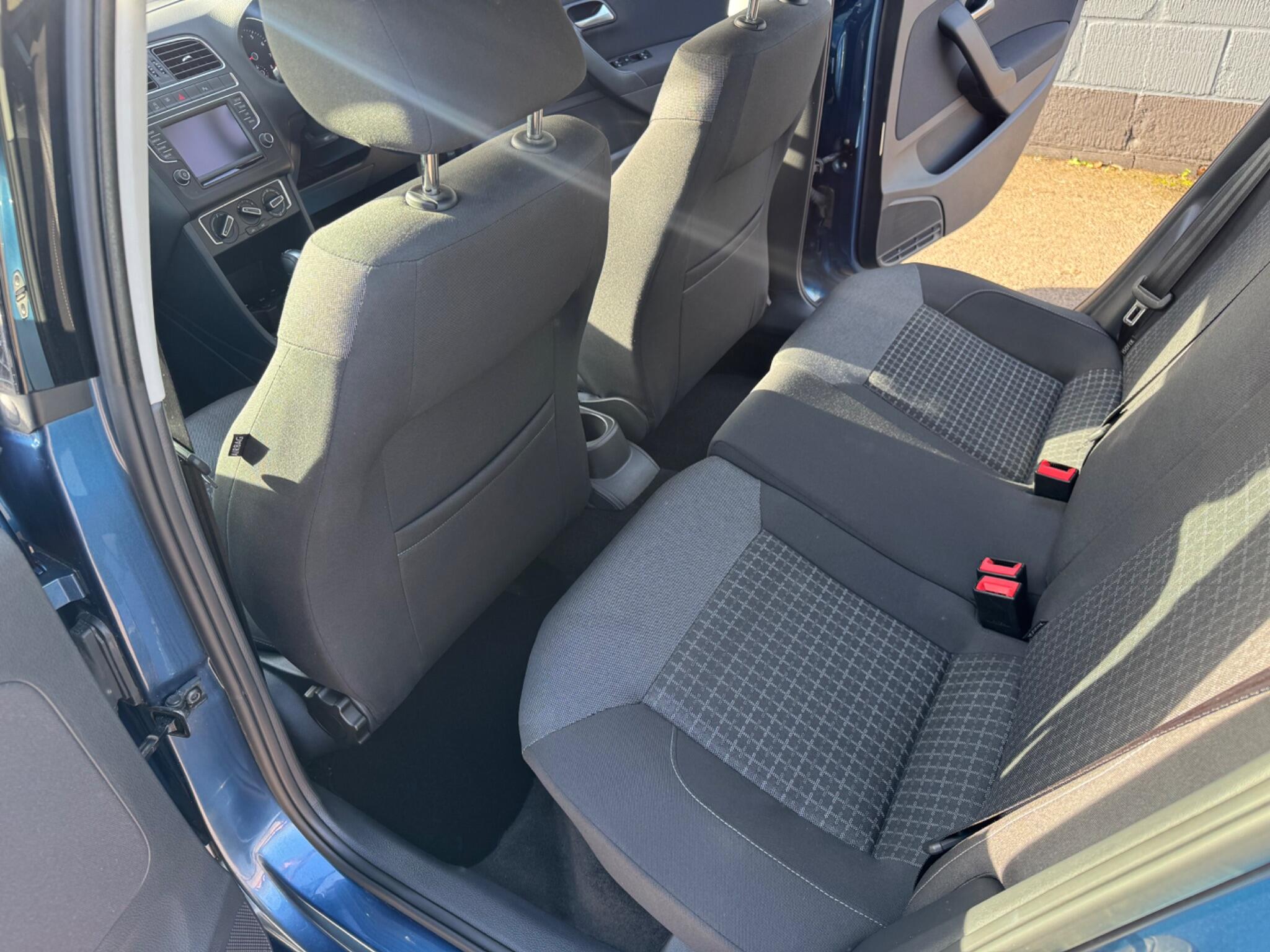 Volkswagen Polo view 20