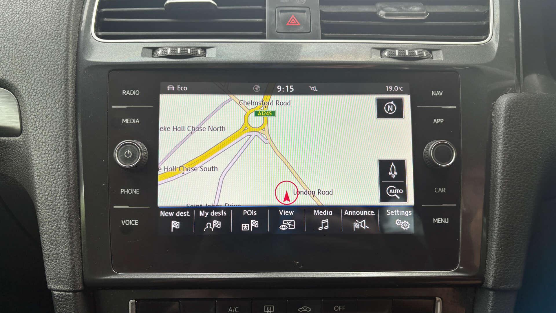 Volkswagen Golf view 30