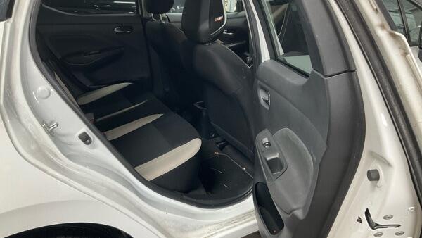 Nissan Micra view 4