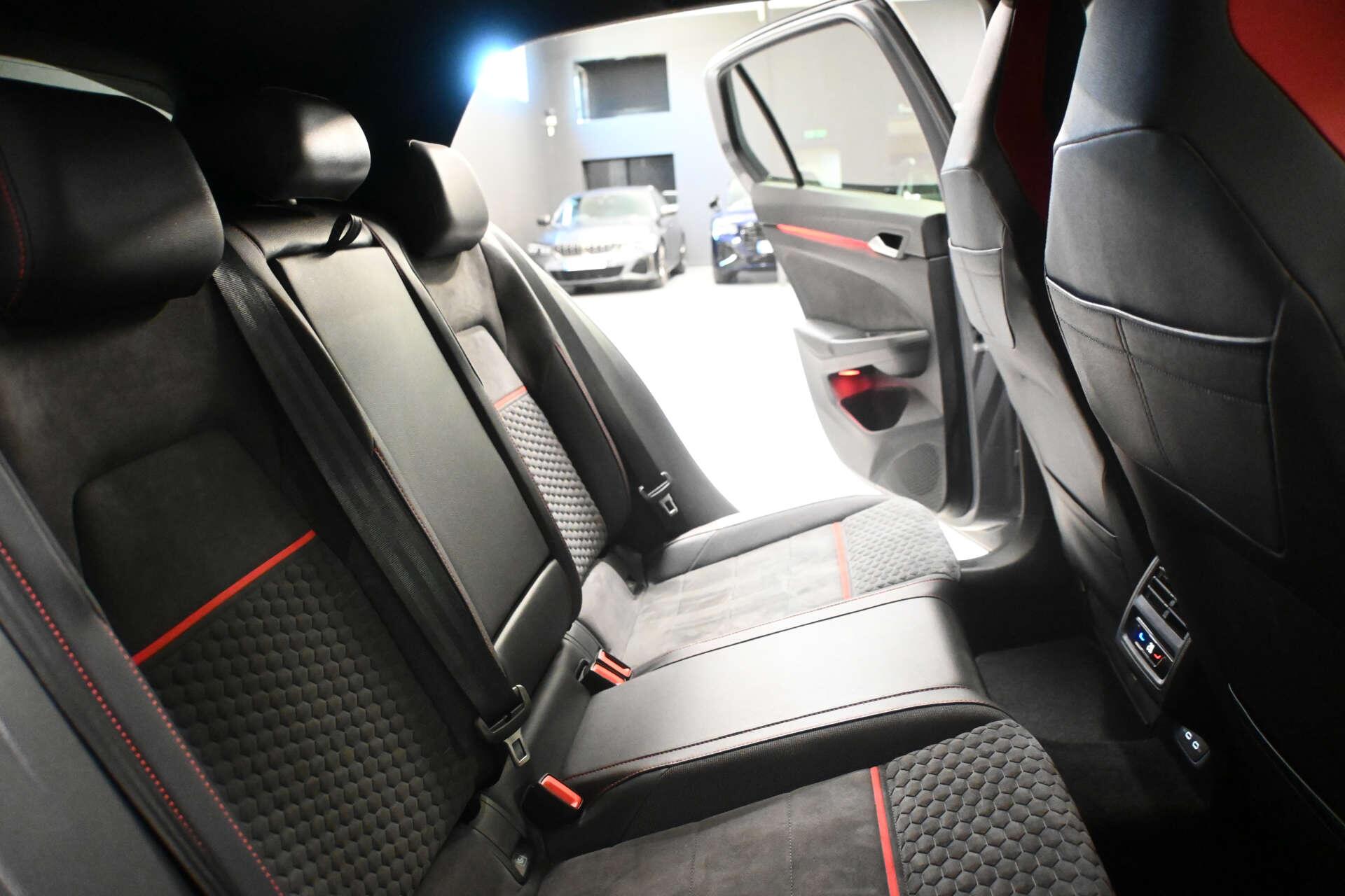 Volkswagen Golf view 50