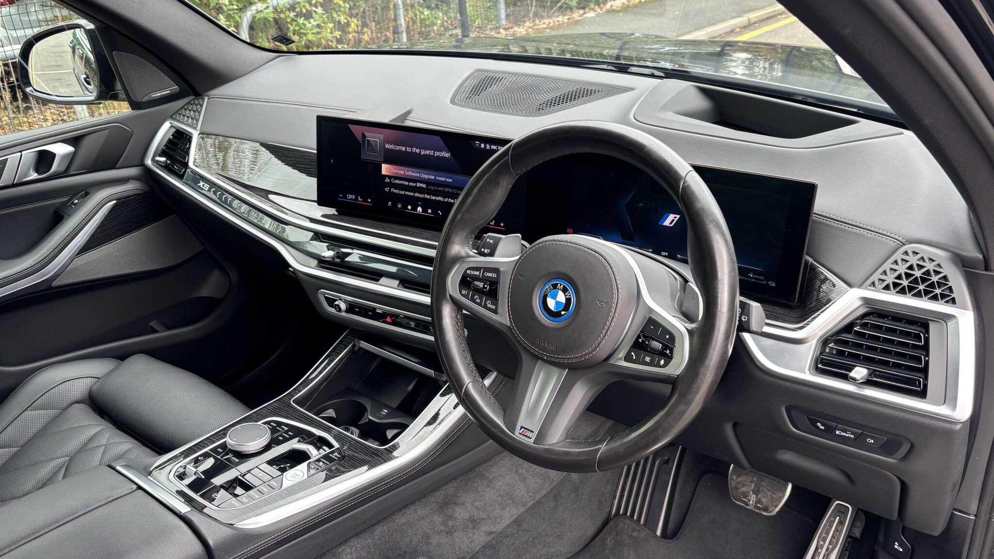 BMW X5 view 6