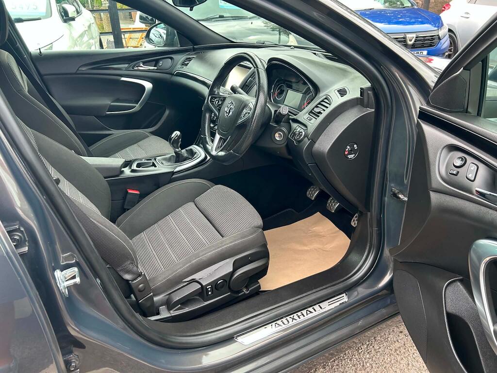 Vauxhall Insignia view 7