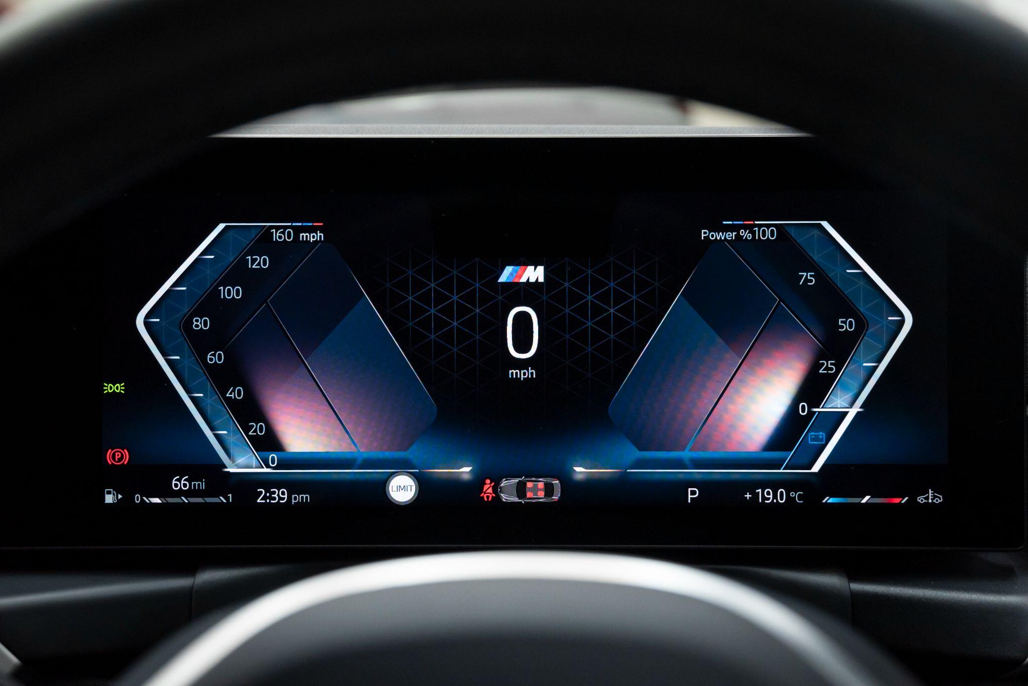 BMW 2 Series view 44