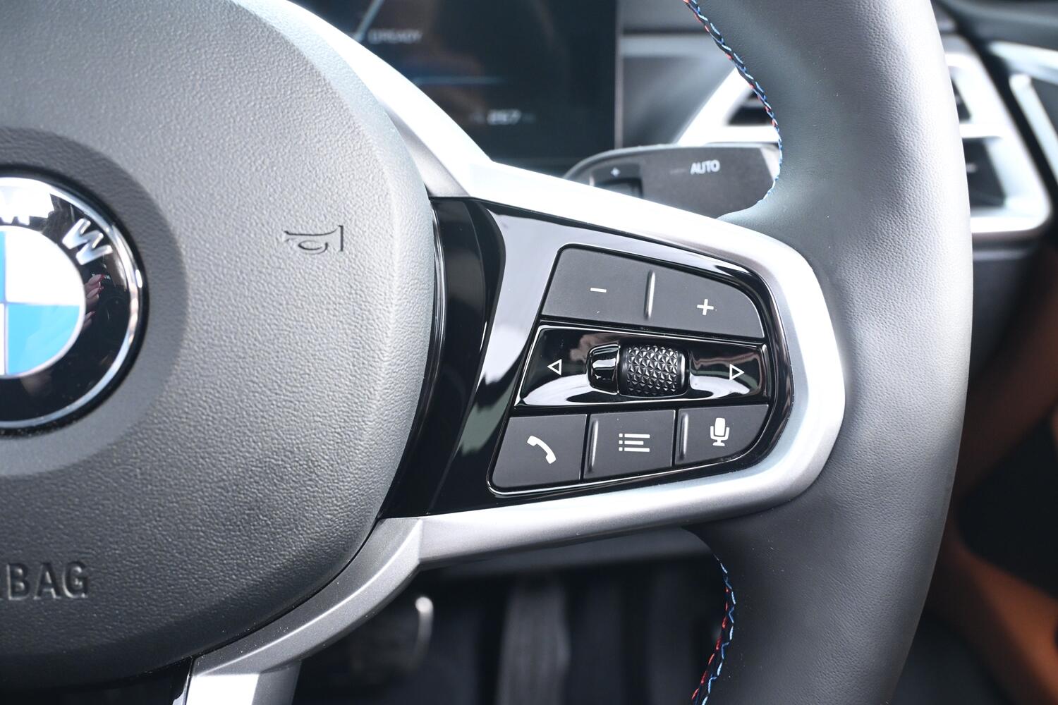 BMW I4 view 18