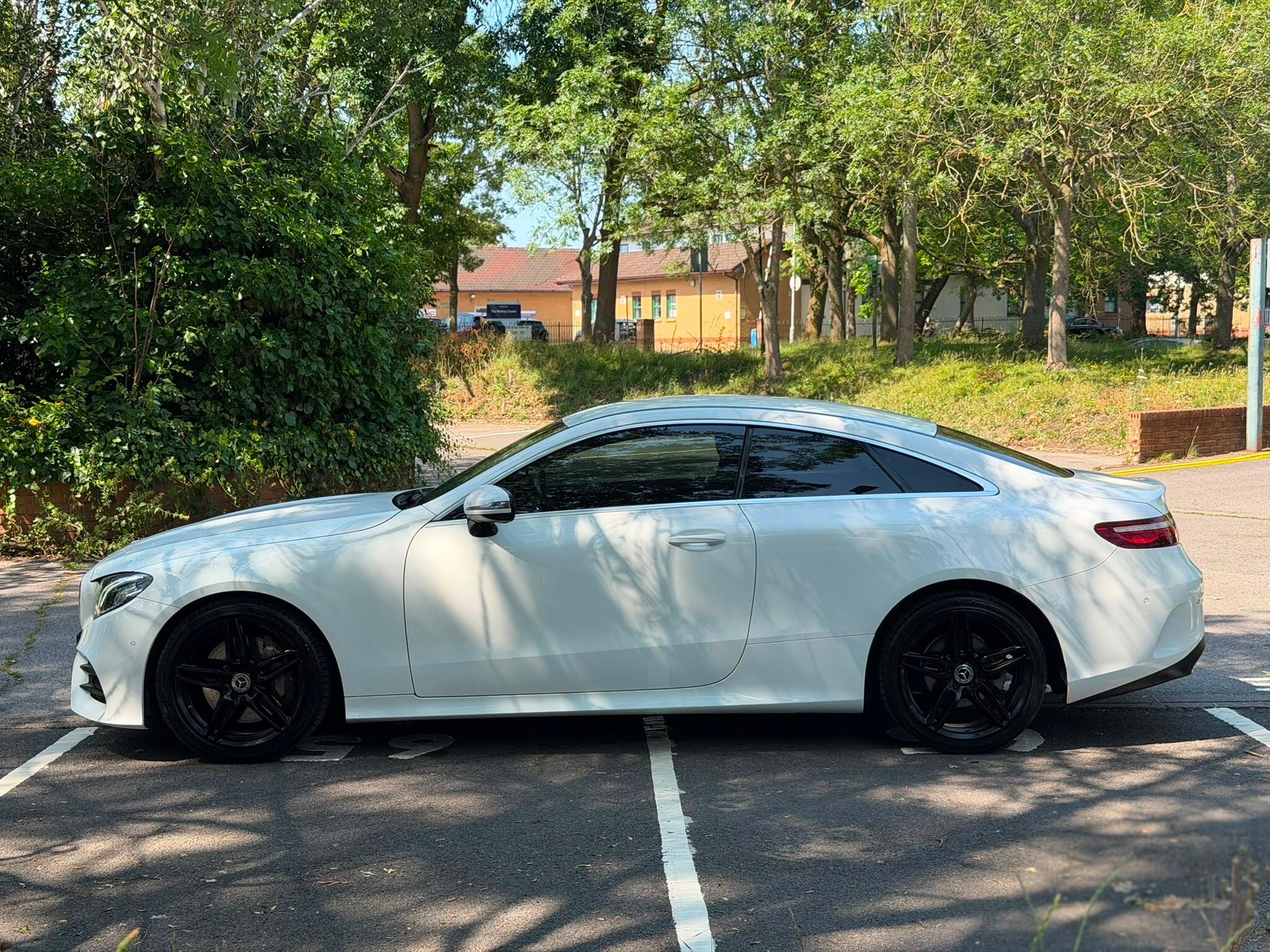 Mercedes-Benz E-Class view 7