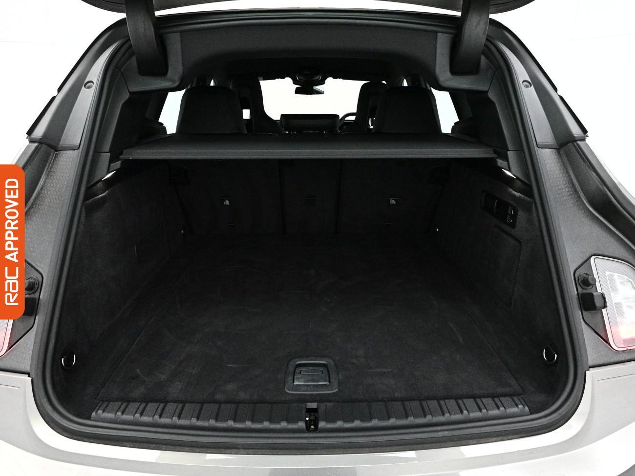 BMW Ix view 29