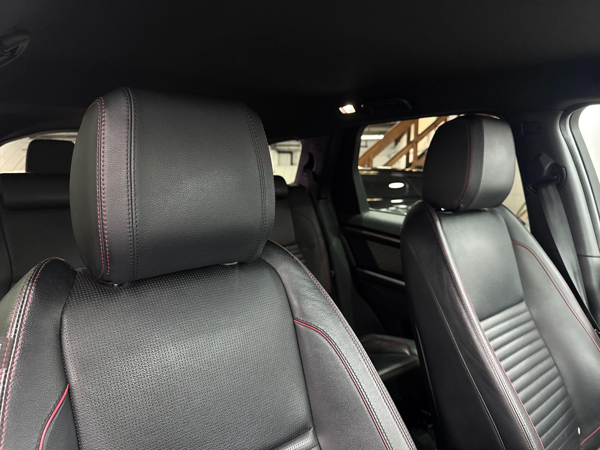 Land Rover Discovery Sport view 30