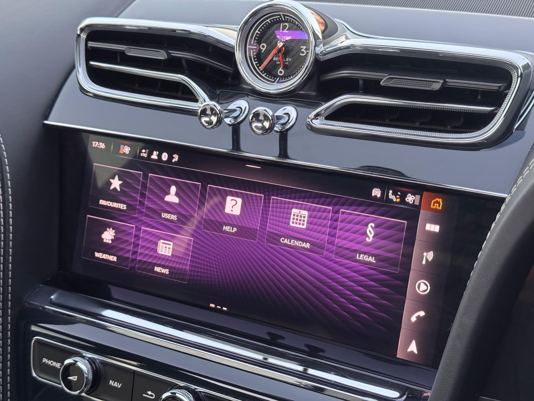 Bentley Bentayga view 45