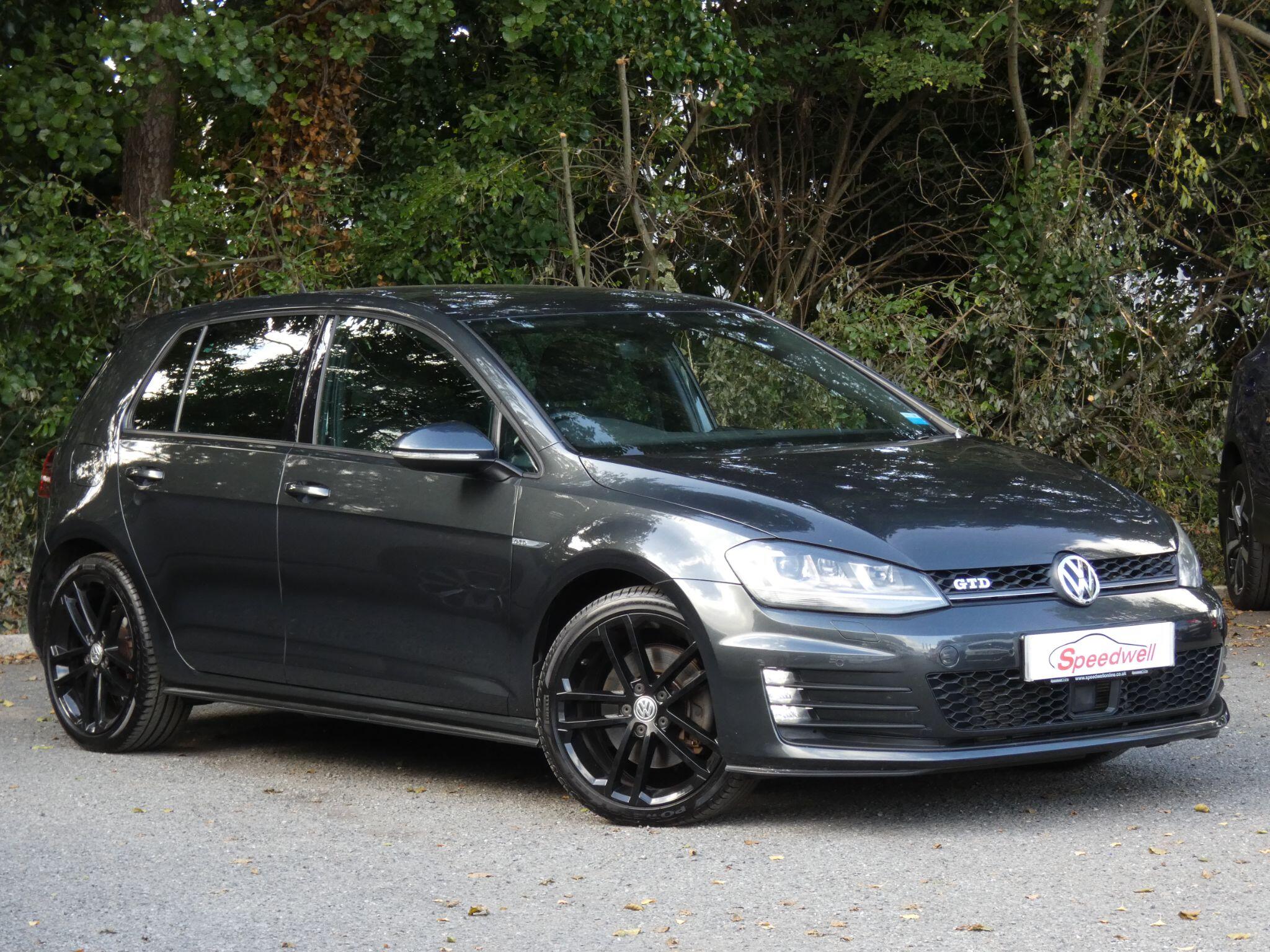 Volkswagen Golf view 5