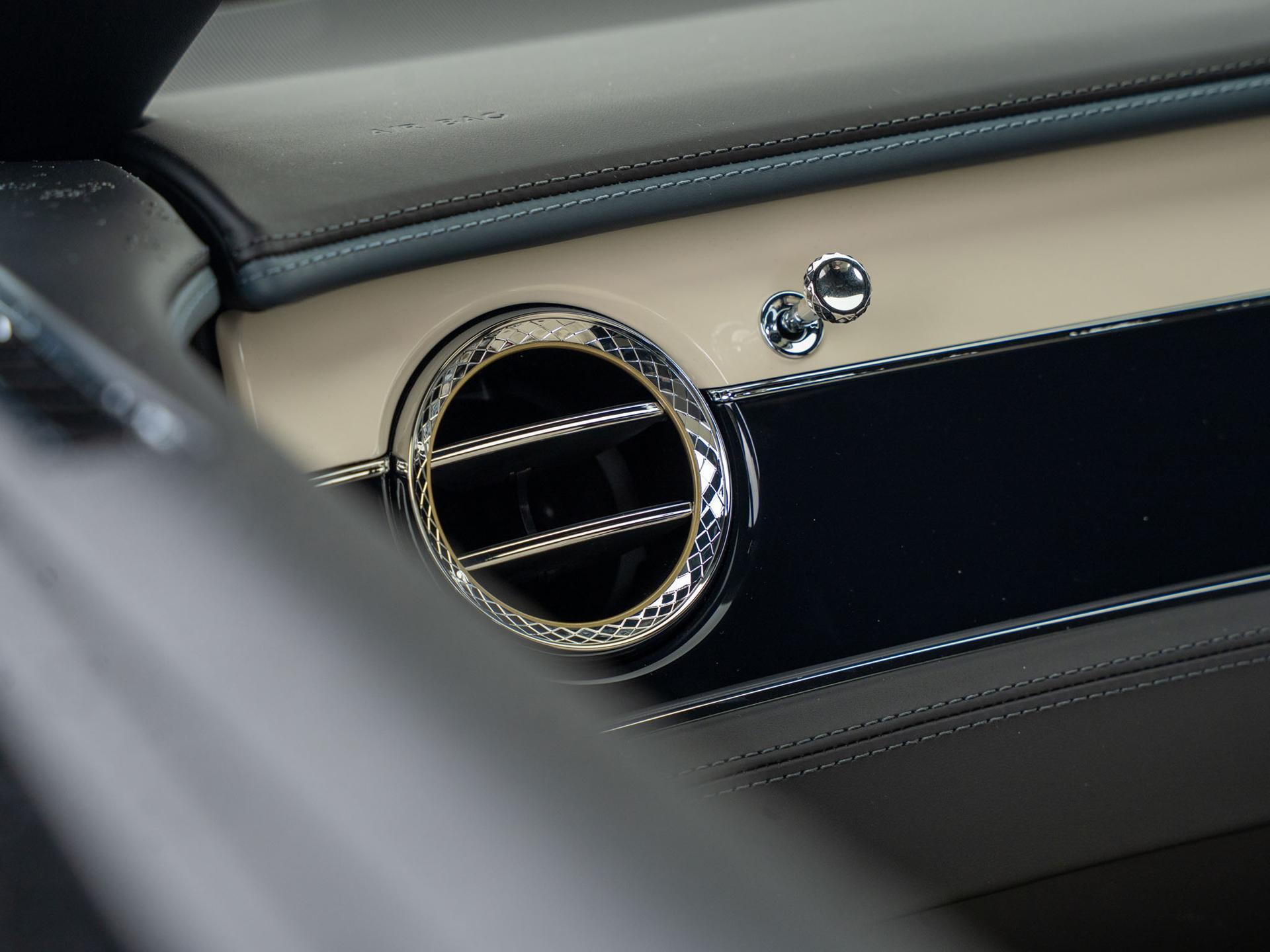 Bentley Continental view 24