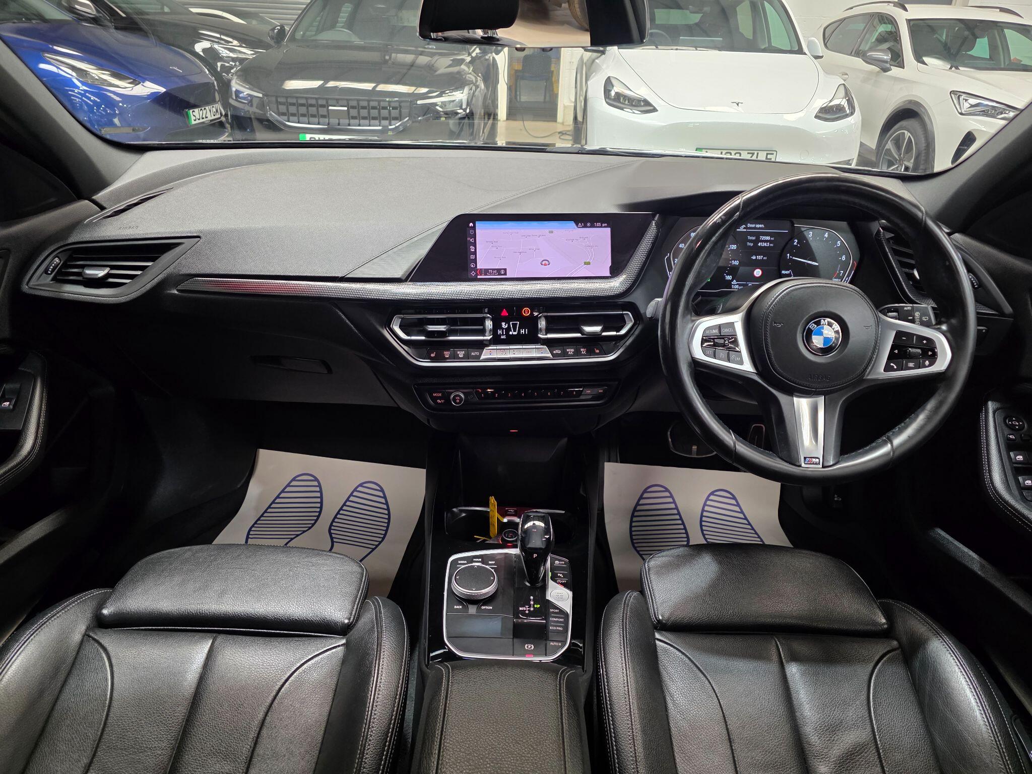 BMW 1 Series view 5