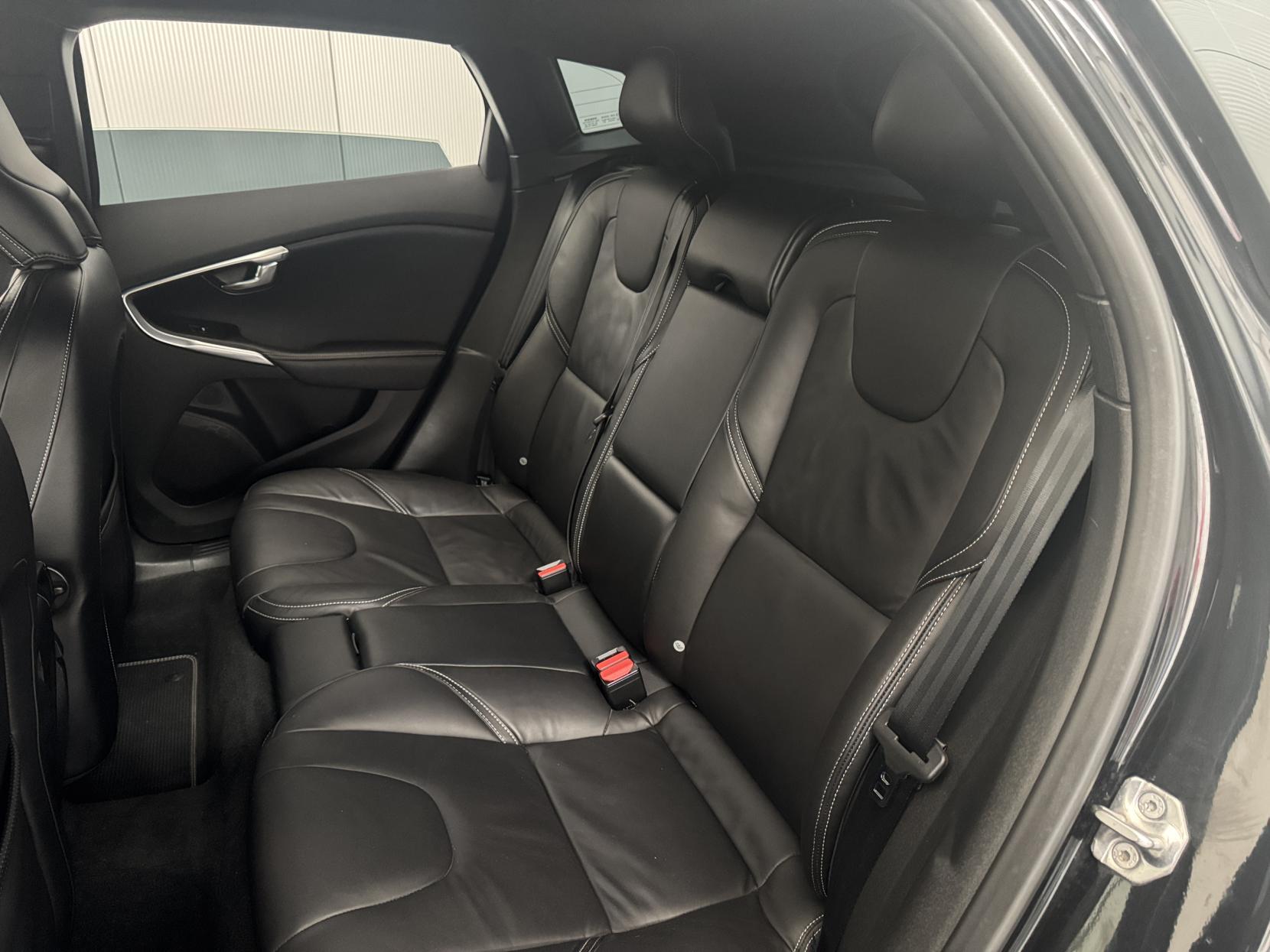 Volvo V40 view 61