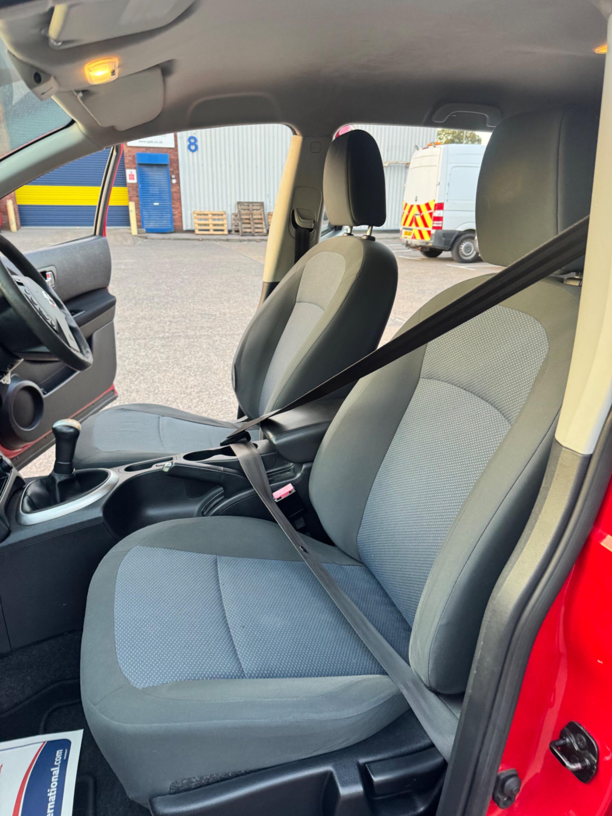 Nissan Qashqai+2 view 46