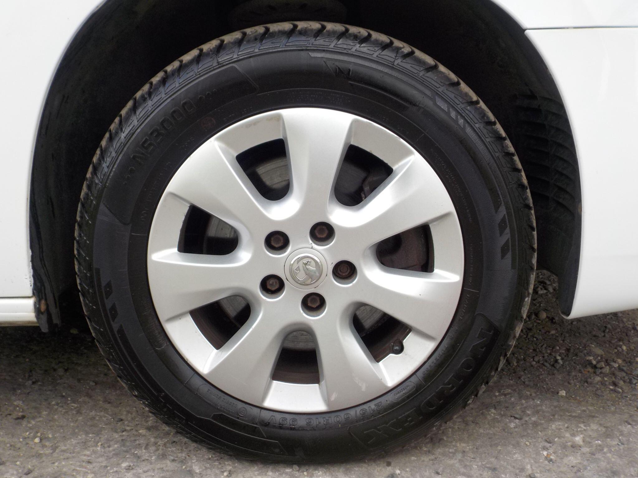 Vauxhall Combo Life 1.5 Turbo D BlueInjection Energy Euro 6 (s/s) 5dr