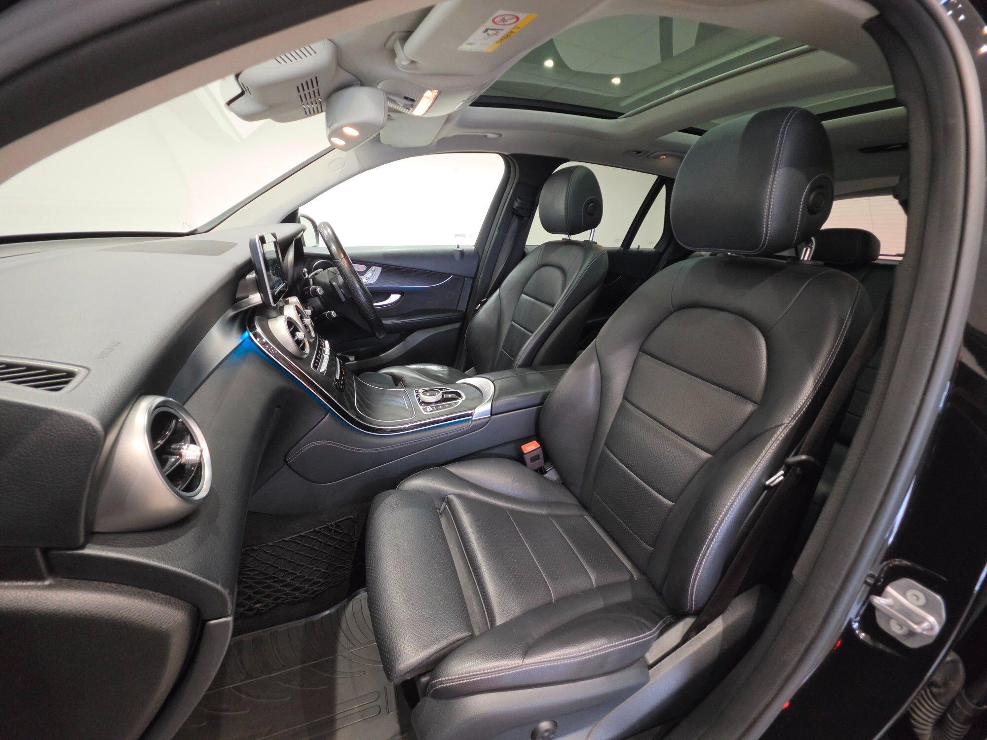 Mercedes-Benz GLC view 82