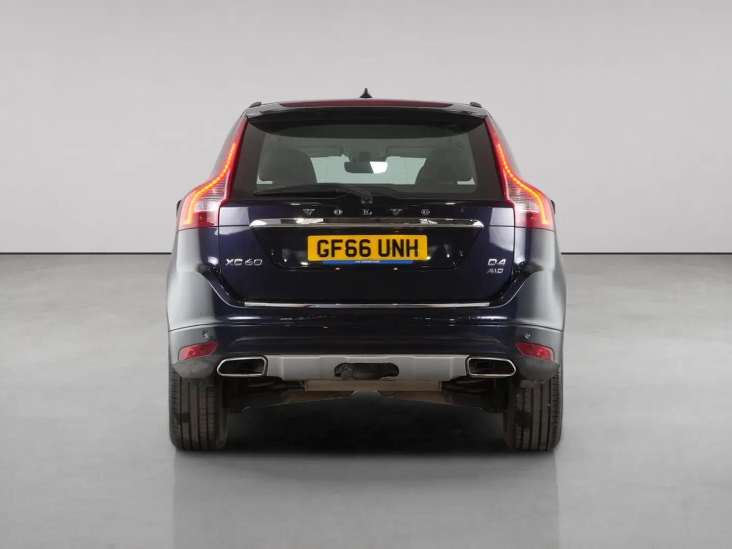 Volvo XC60 view 6