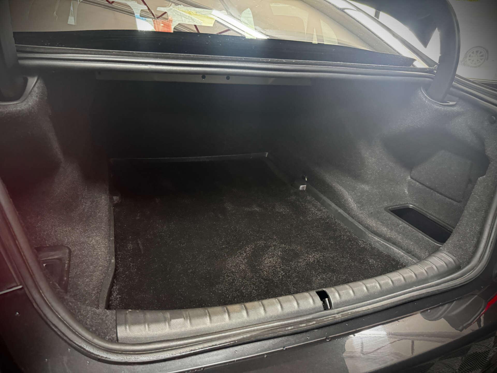BMW 5 Series view 69