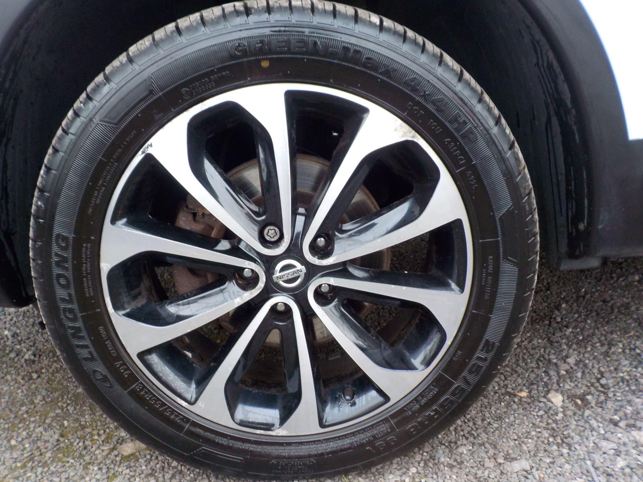 Nissan Qashqai 1.5 dCi n-tec+ 2WD Euro 5 5dr