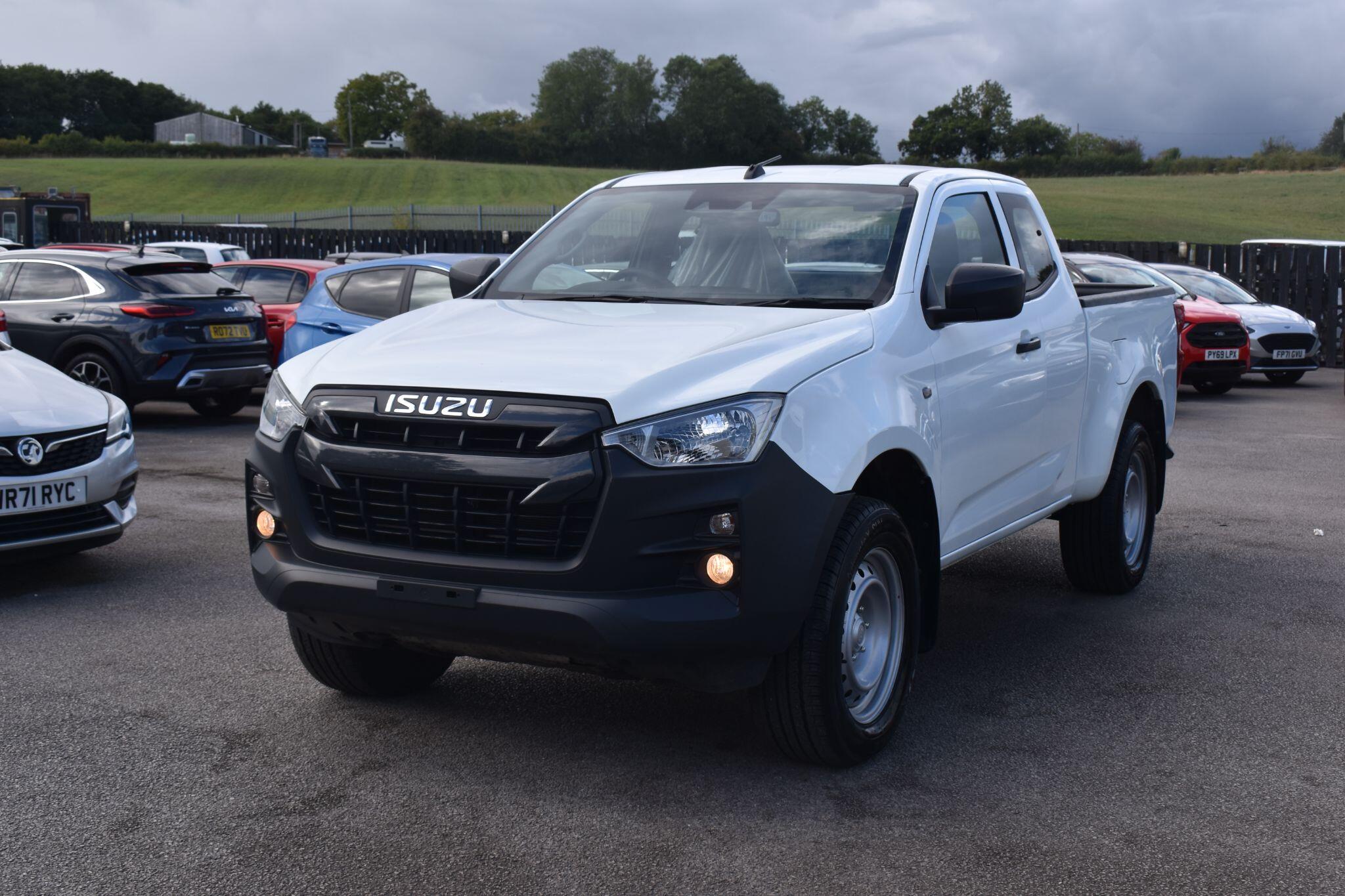 D-Max - 1.9 TD Utility 4WD Euro 6 (s/s) 2dr - Image 7