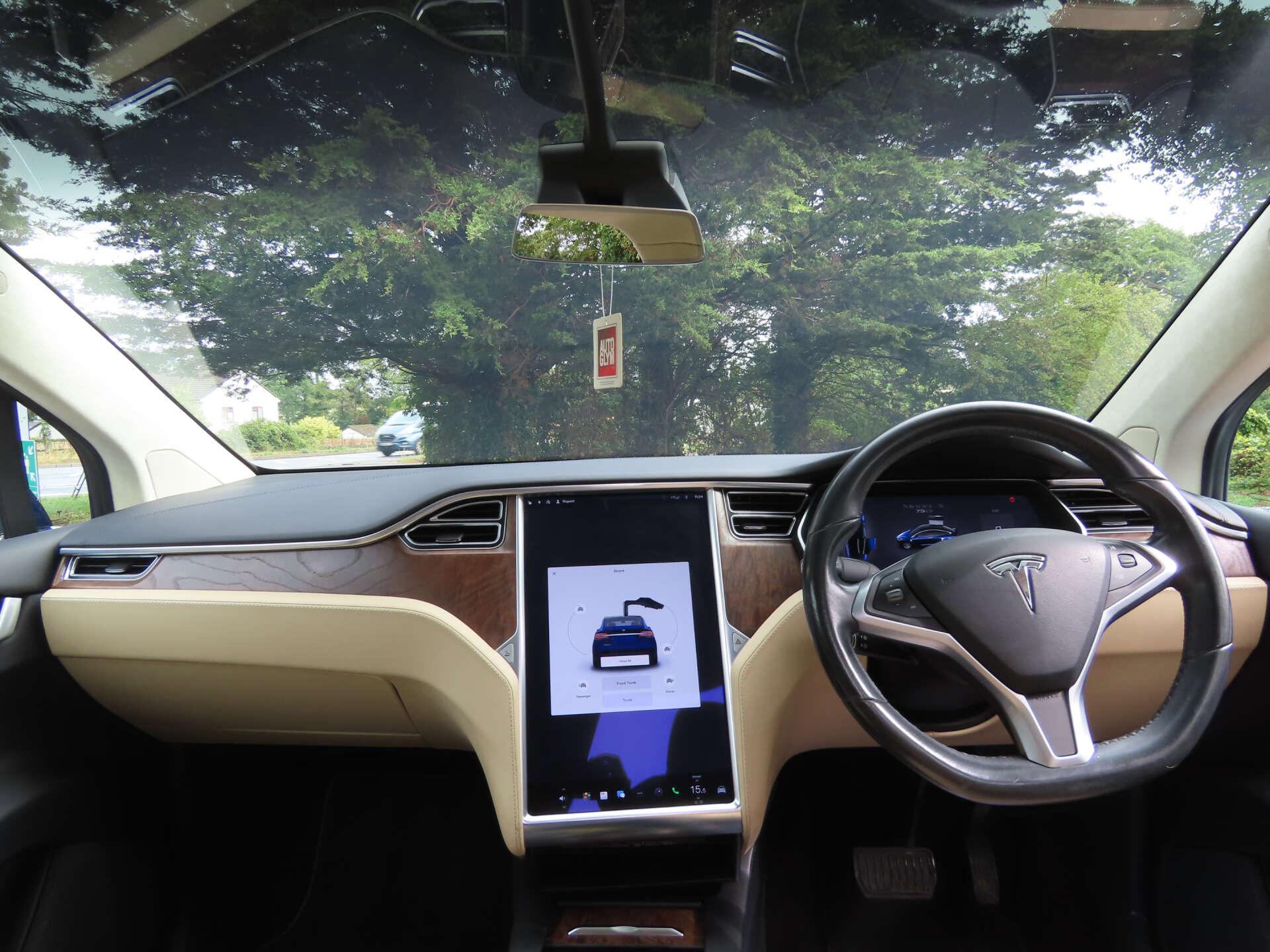 Tesla Model X view 9