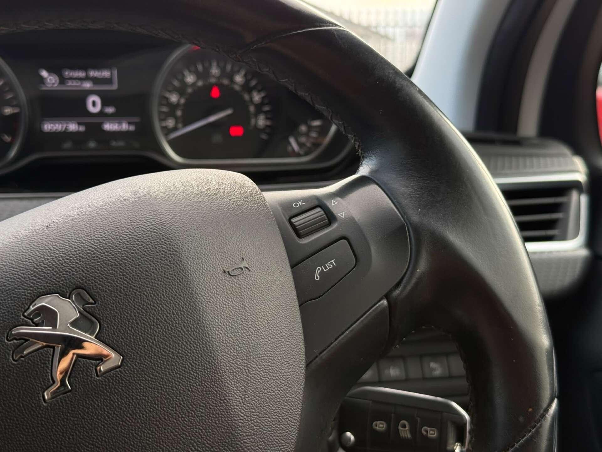 Peugeot 2008 view 58