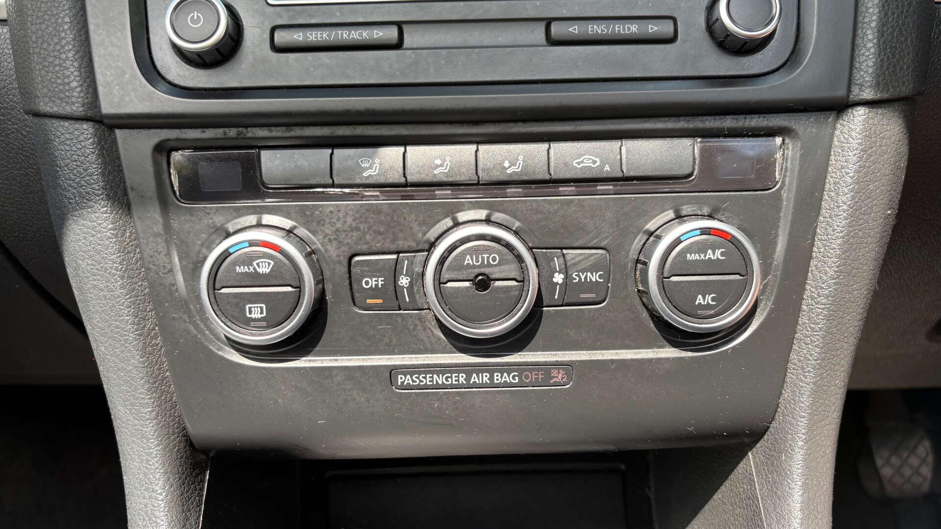 Volkswagen Golf view 31
