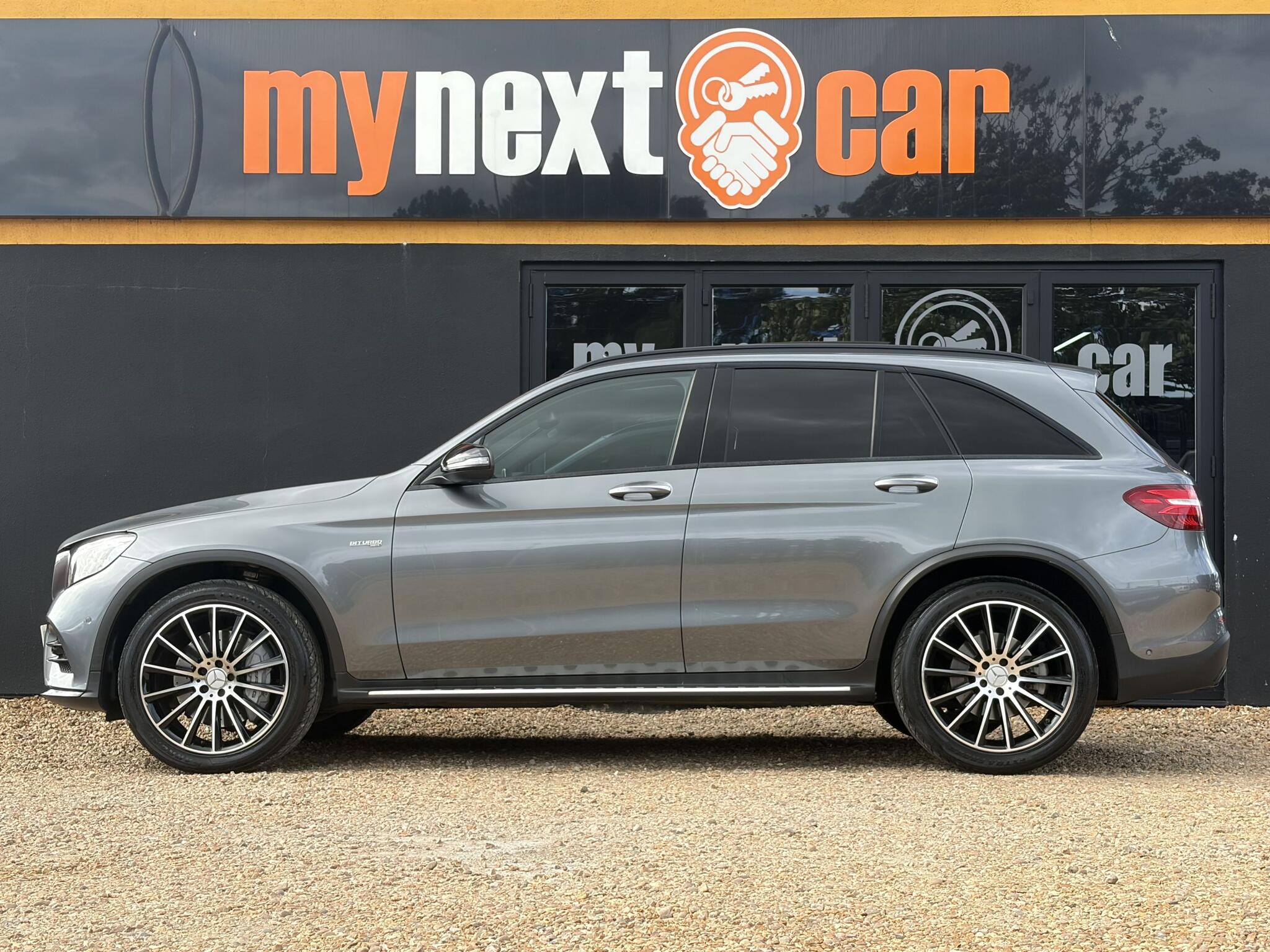 Mercedes-Benz GLC view 7