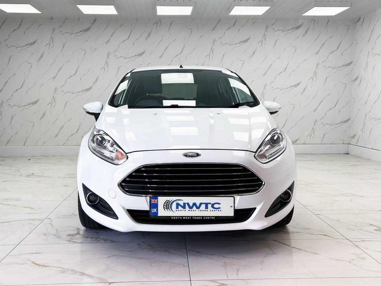 Ford Fiesta view 5