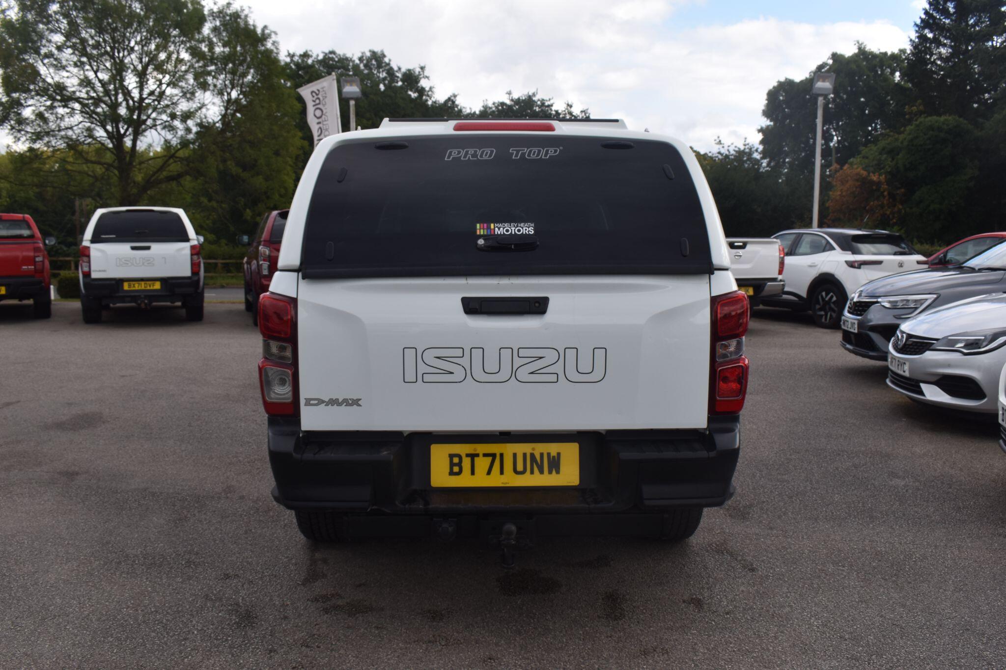 D-Max - 1.9 TD Utility 4WD Euro 6 (s/s) 4dr - Image 10