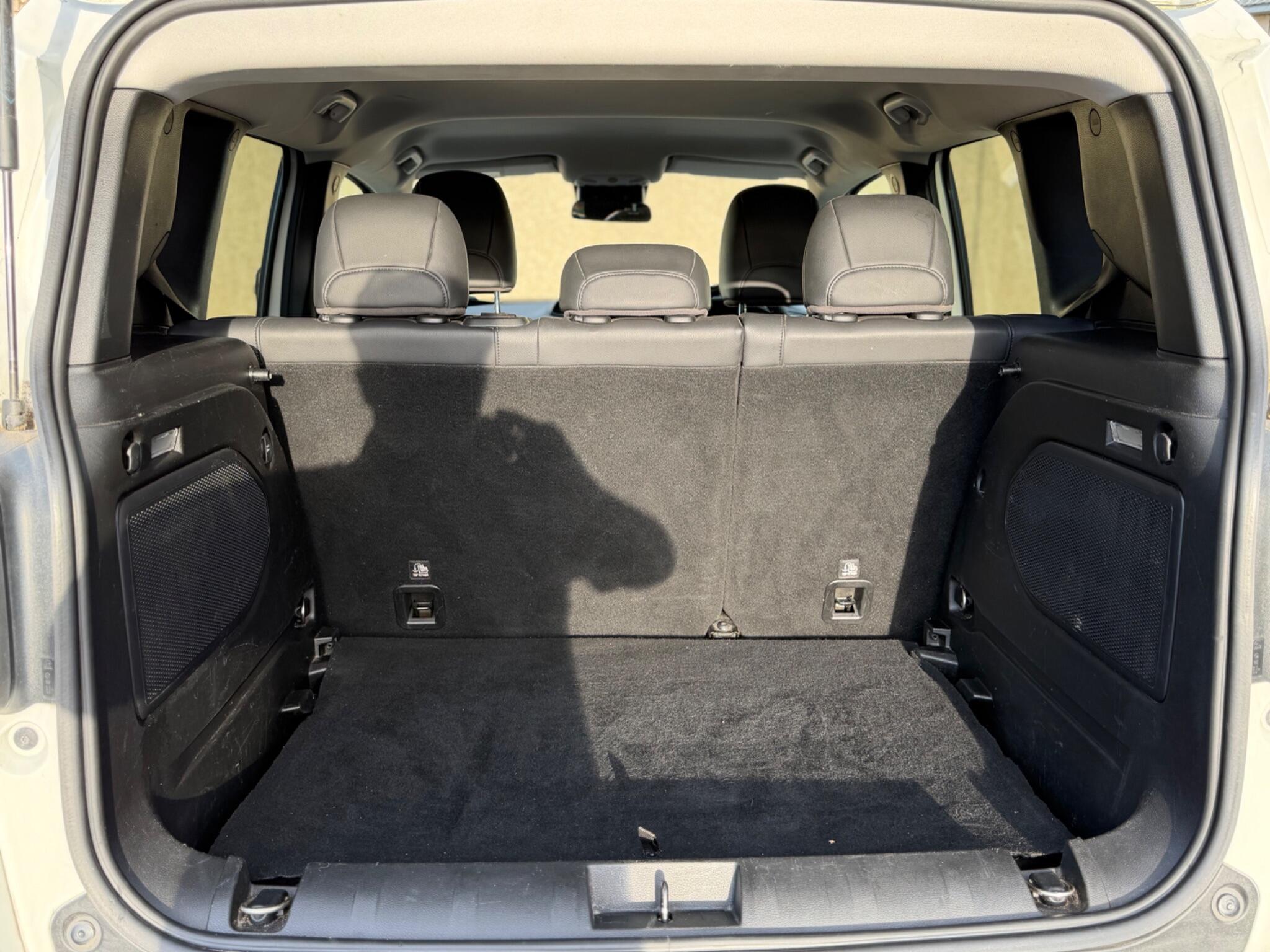 Jeep Renegade view 27