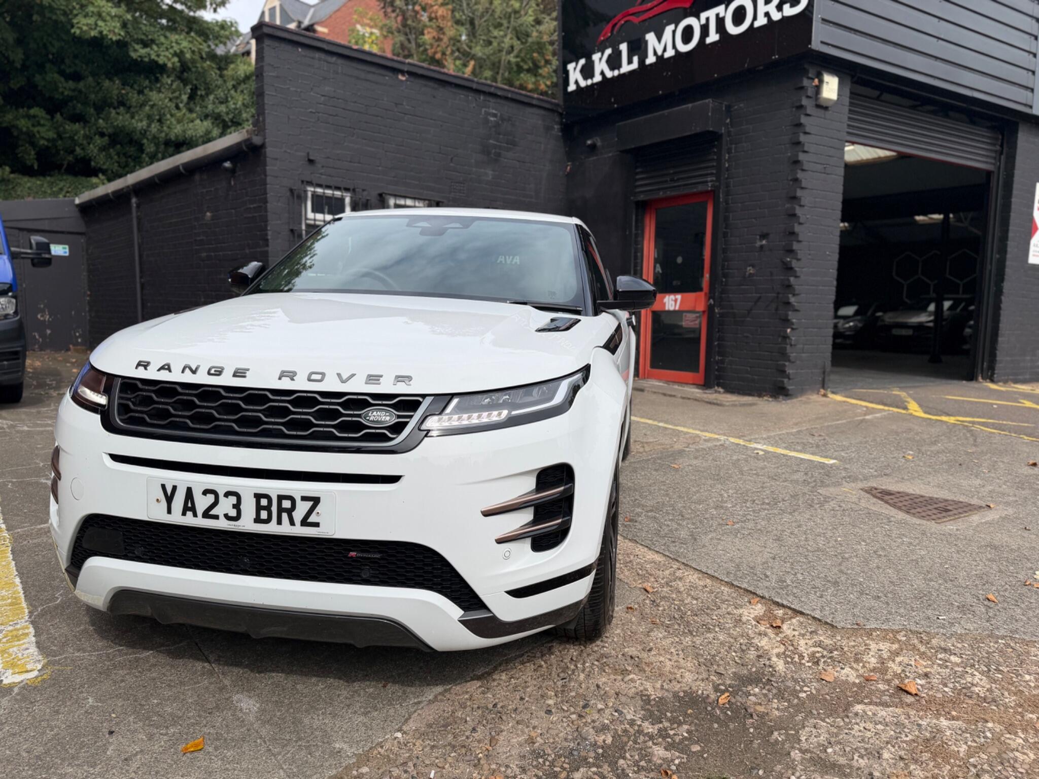 Land Rover Range Rover Evoque view 2