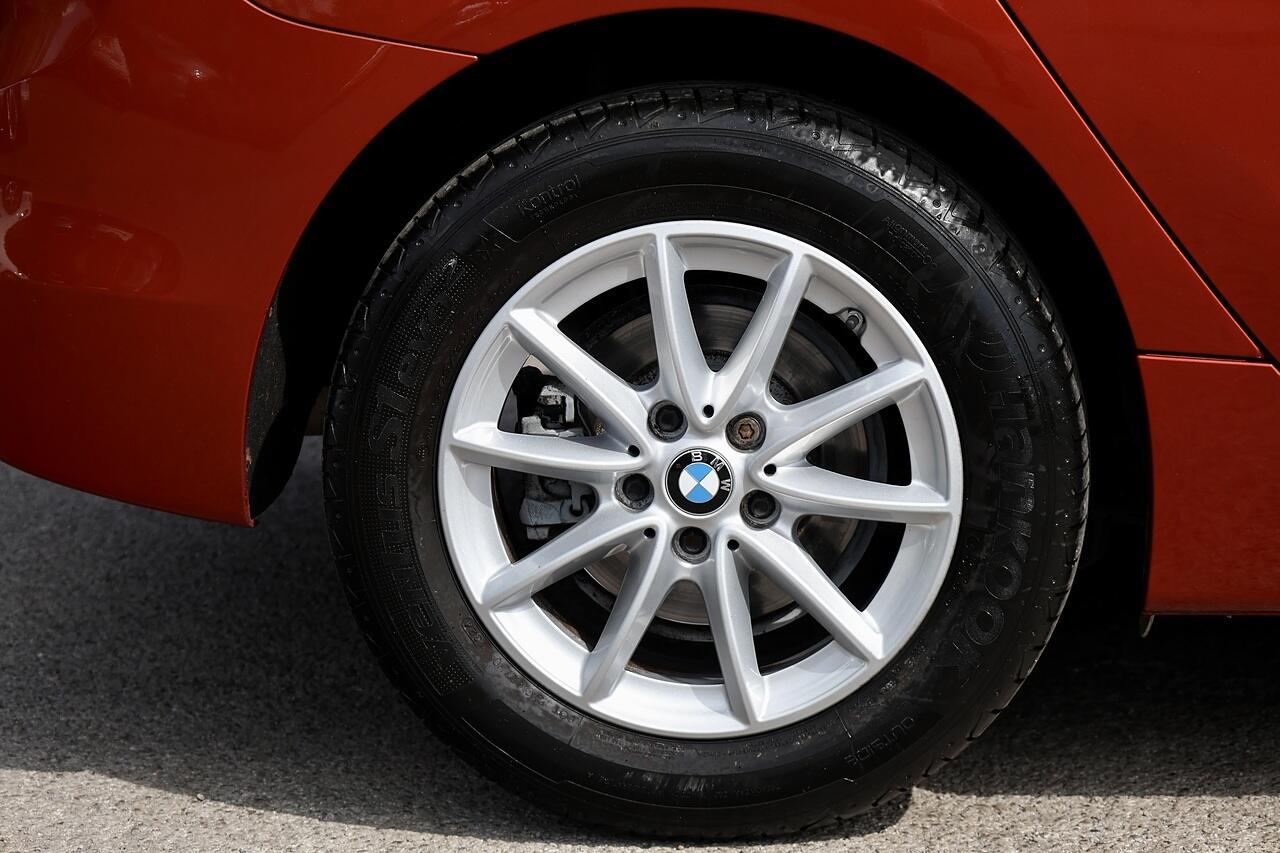 BMW 2 Series Active Tourer view 33