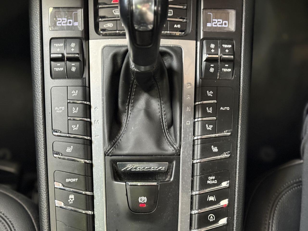 Porsche Macan view 53