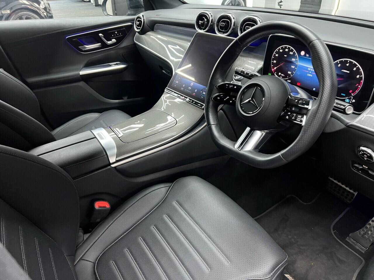 Mercedes-Benz GLC view 38