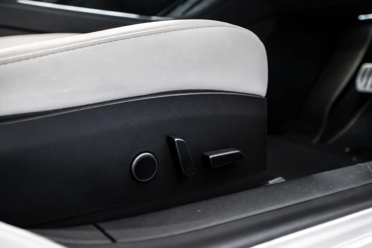 Tesla Model 3 view 10