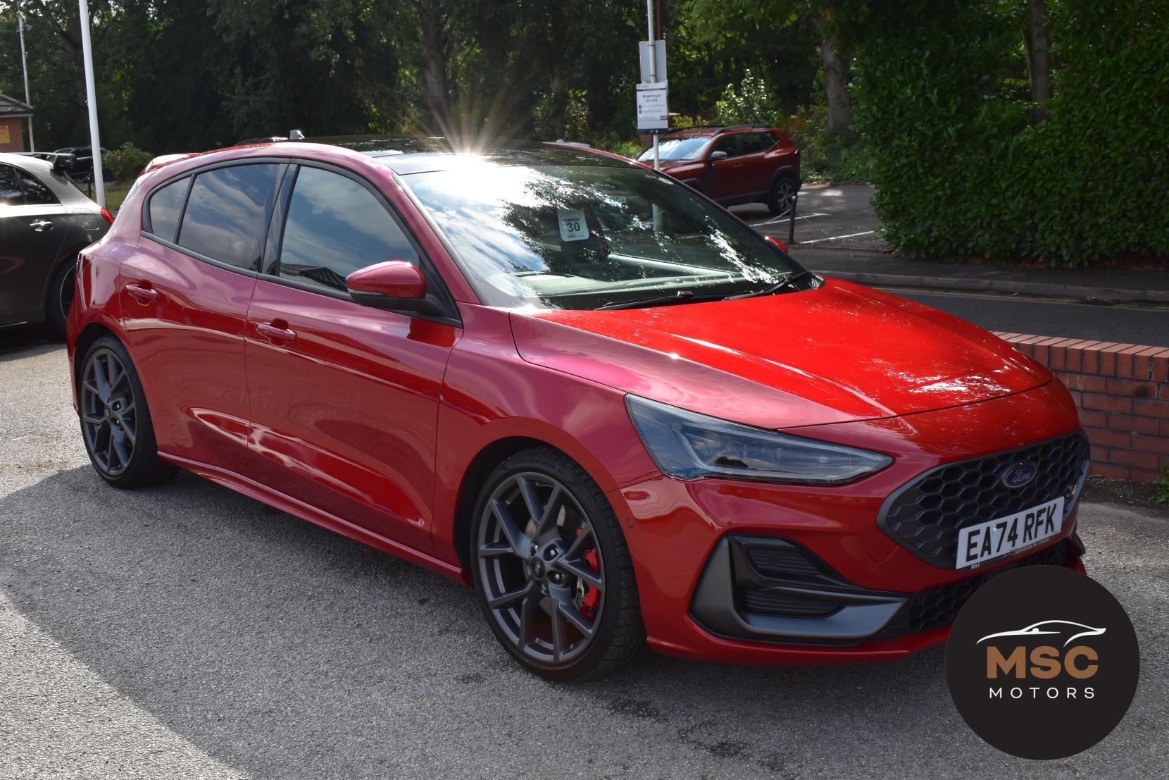 Ford Focus view 23