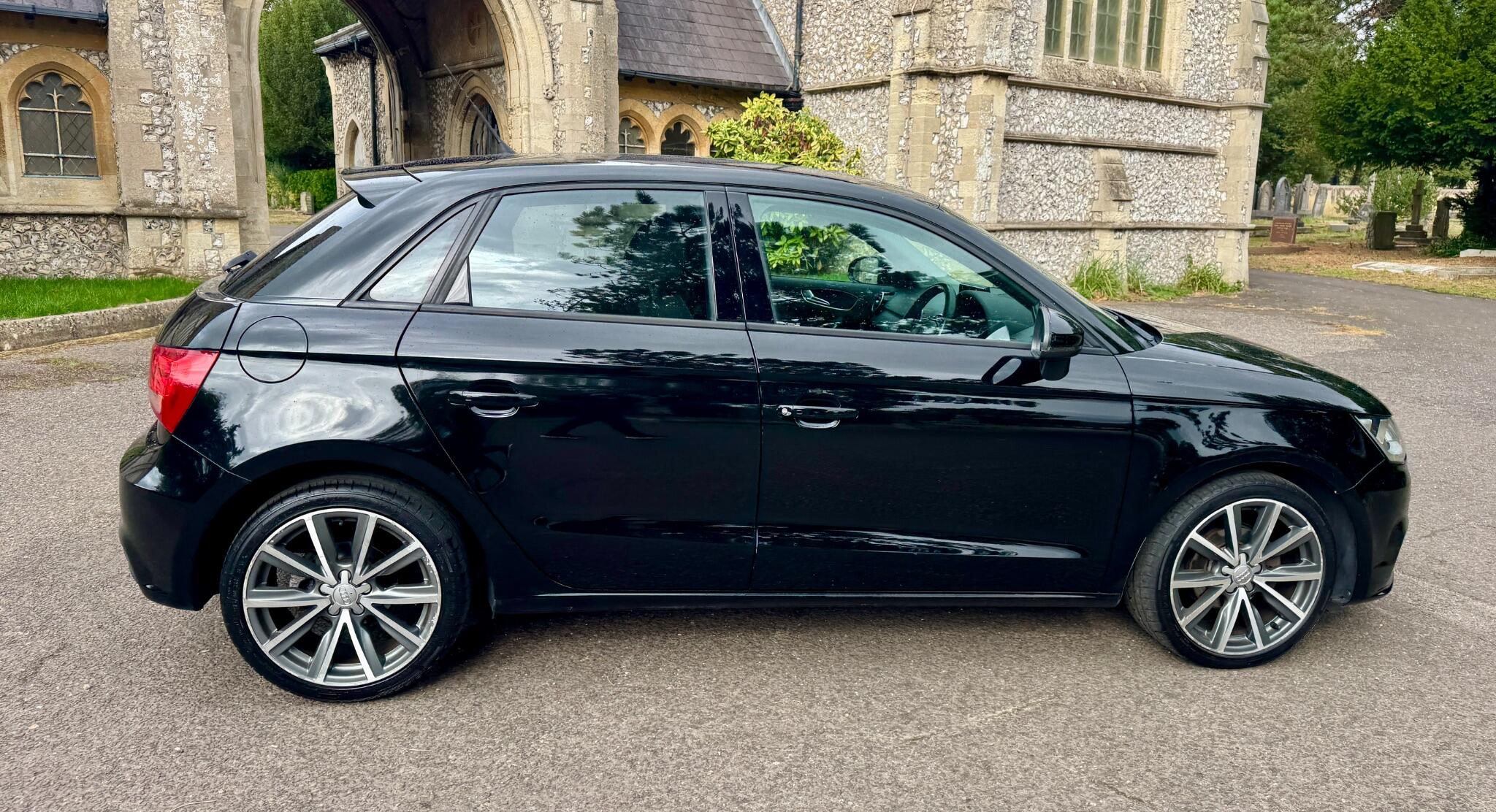 Audi A1 view 21