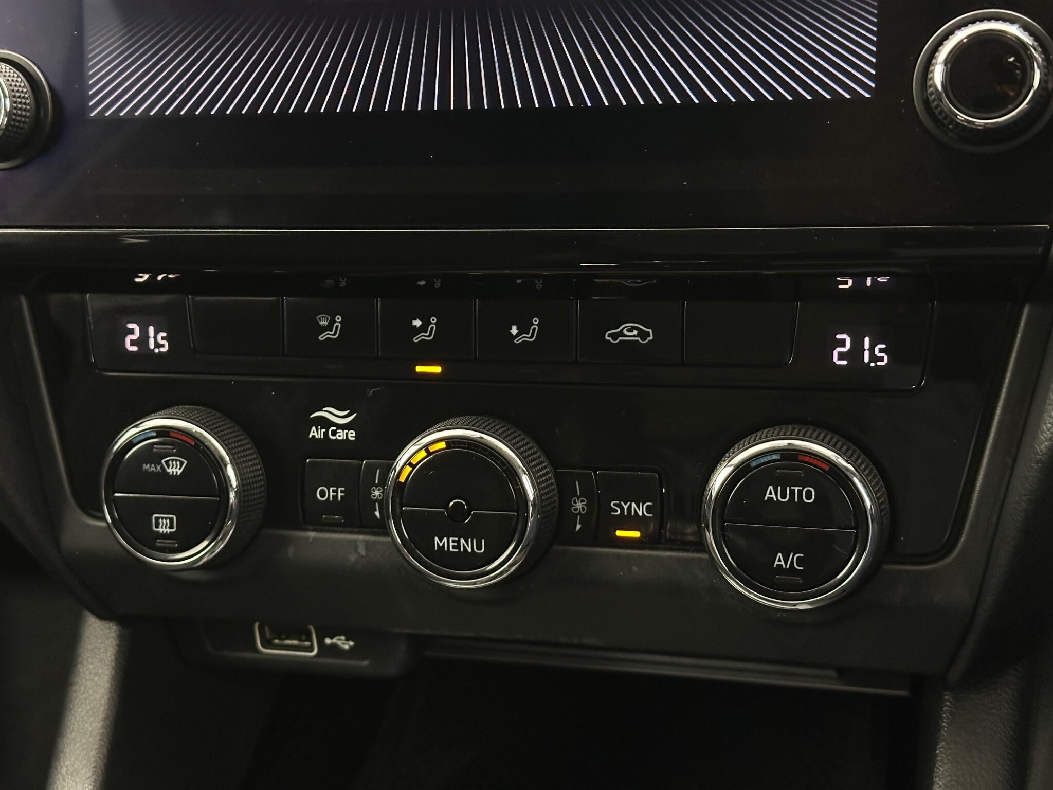 Skoda Octavia view 21