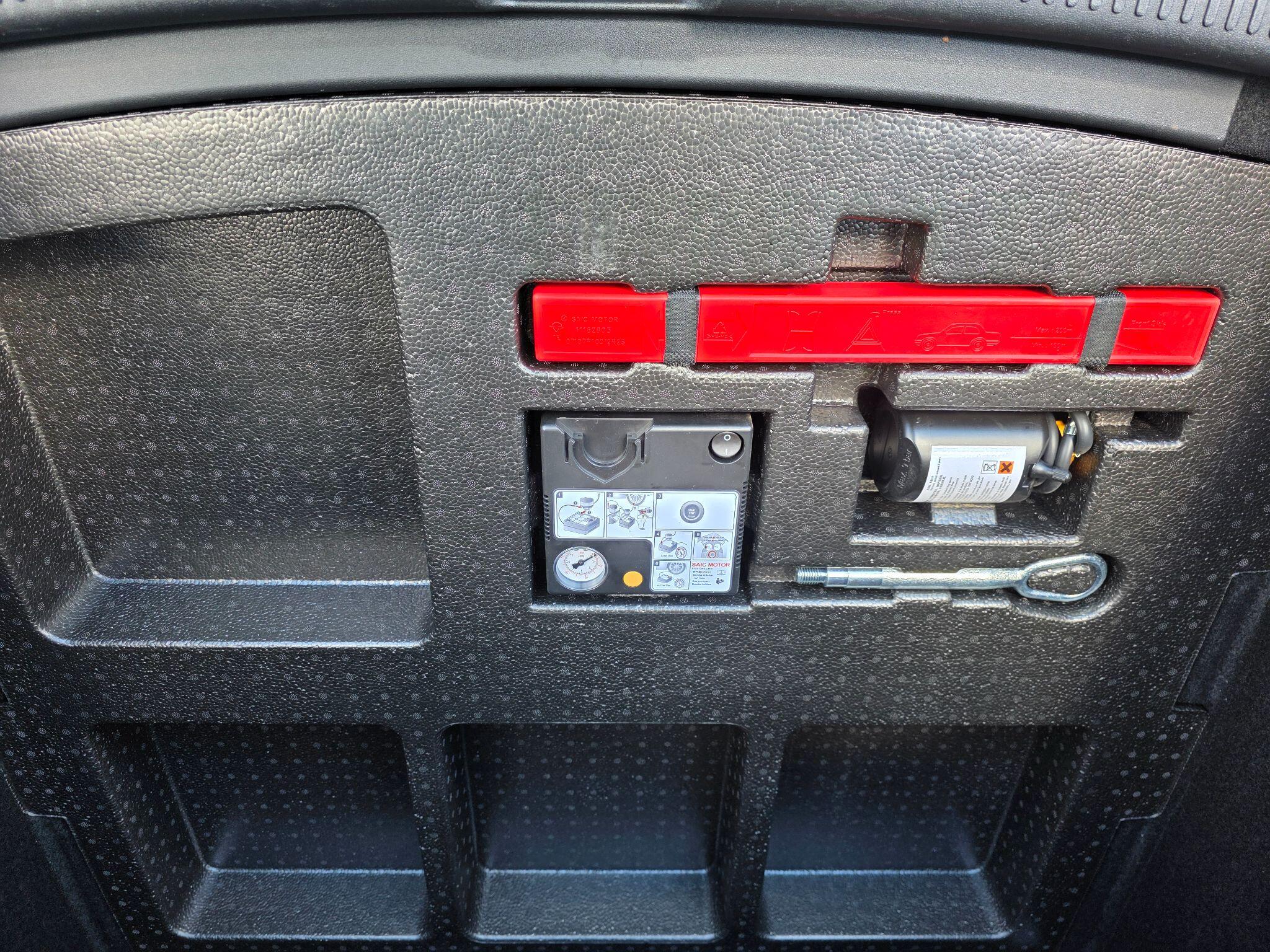 MG MG HS view 19