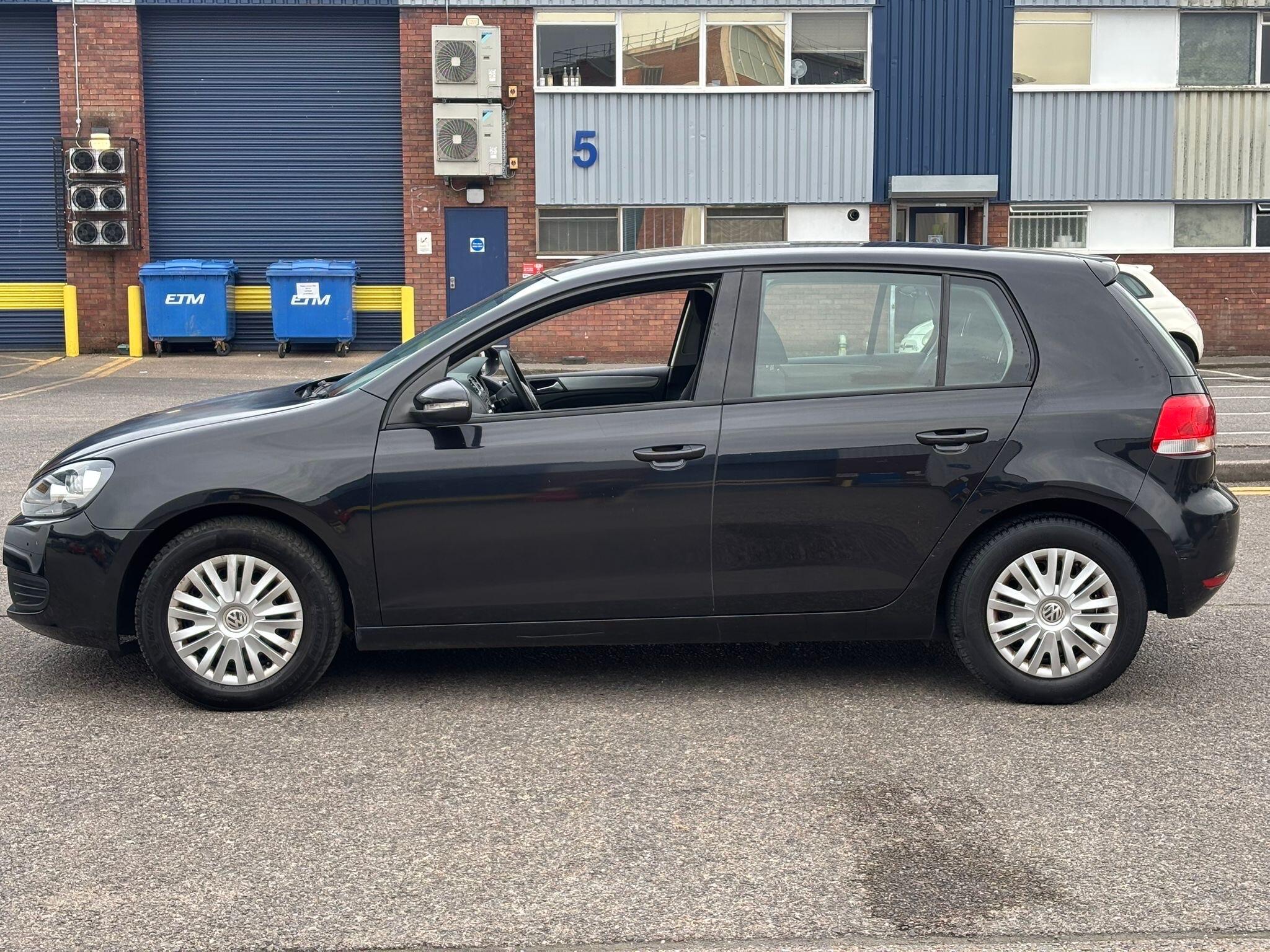 Volkswagen Golf view 13