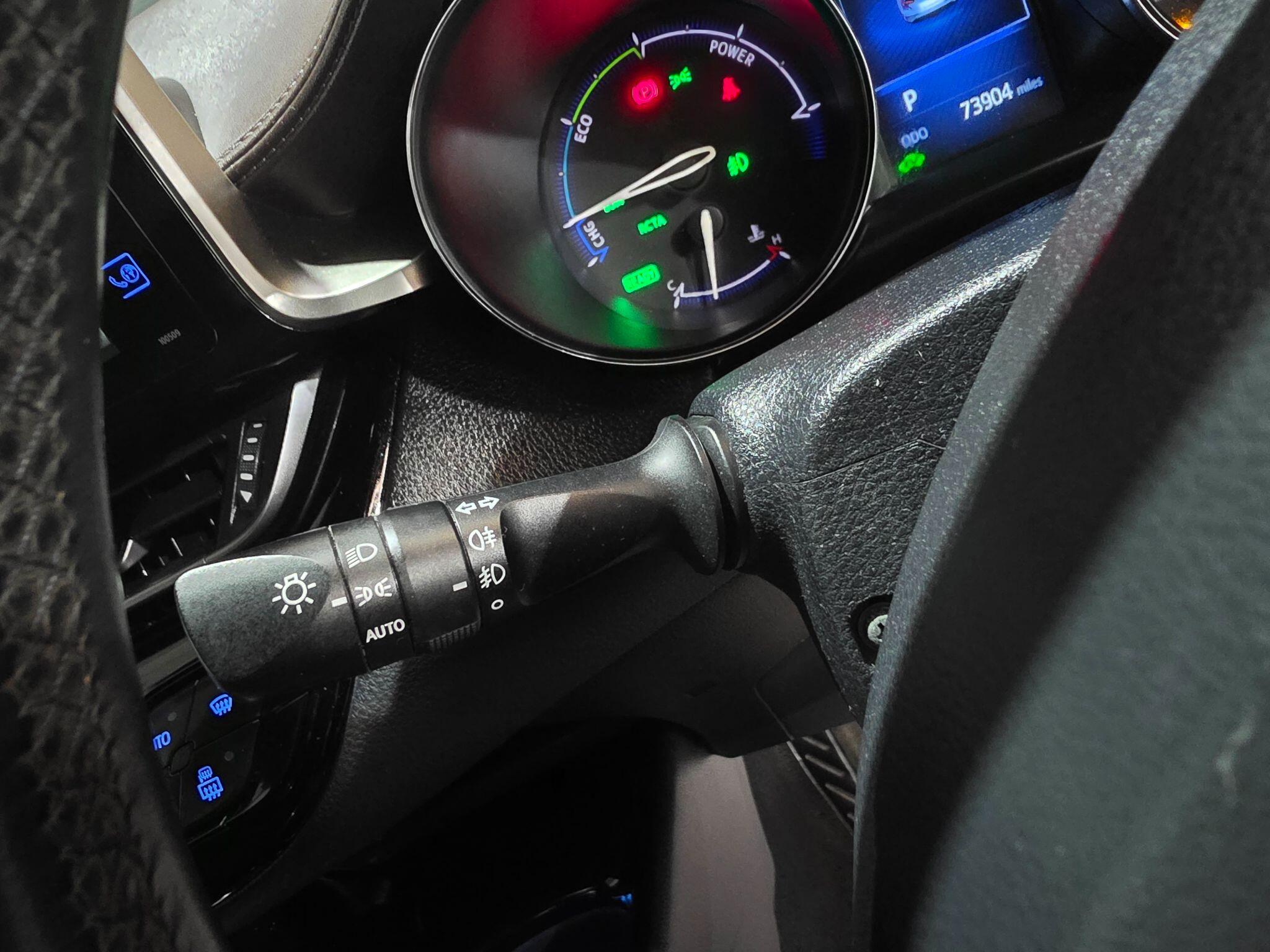 Toyota C-HR view 17