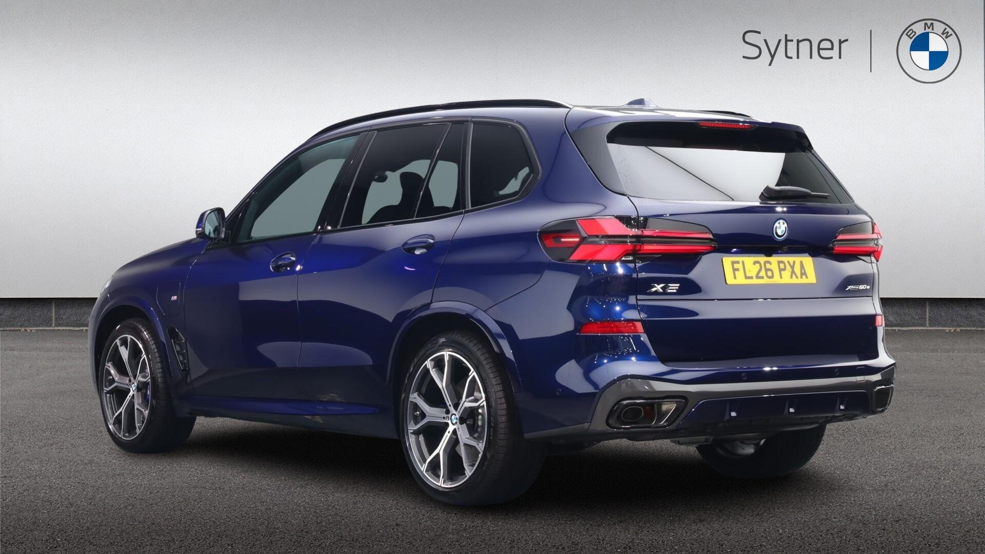 BMW X5 view 2