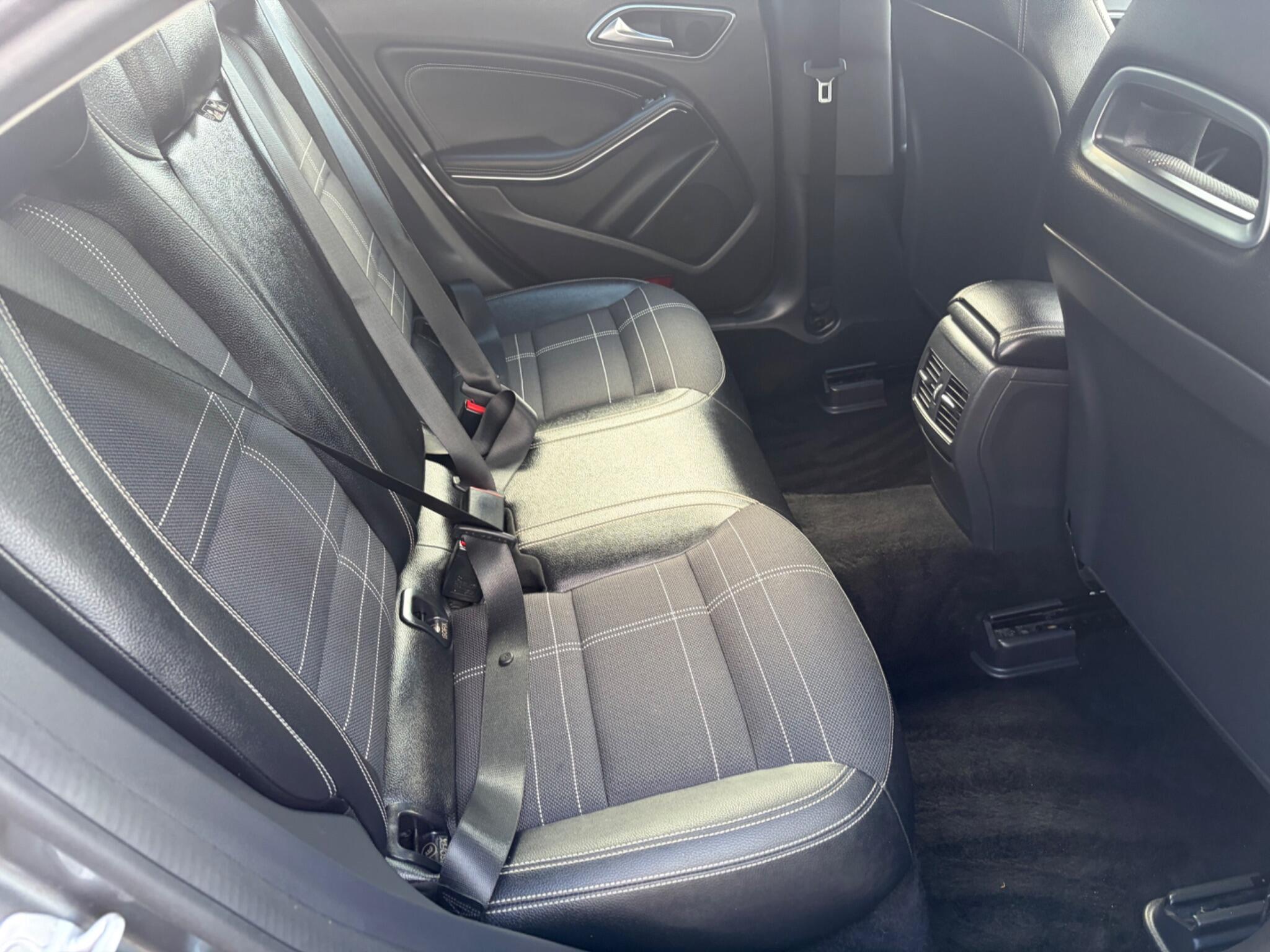 Mercedes-Benz Cla view 57