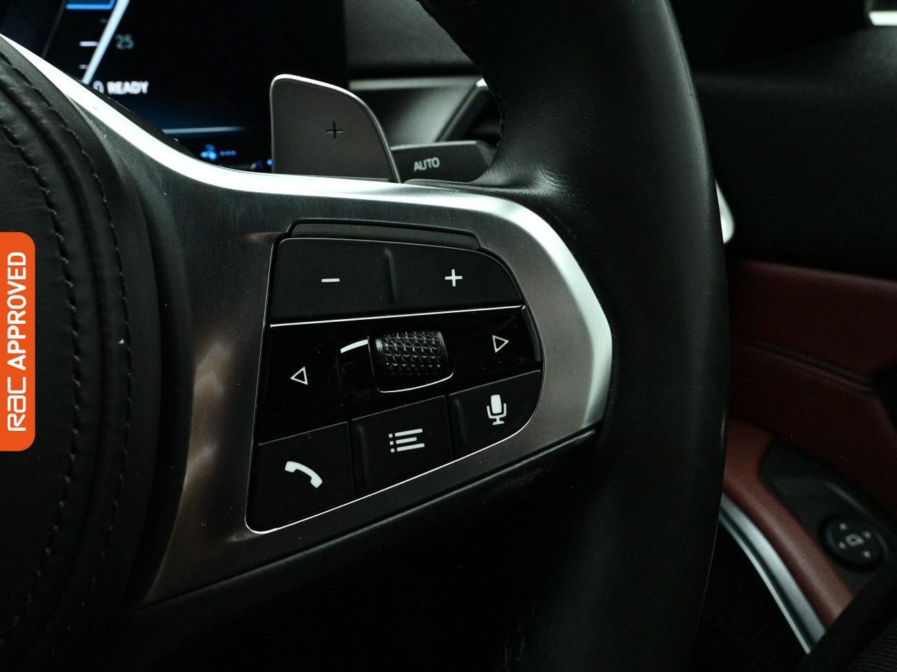 BMW 3 Series view 24