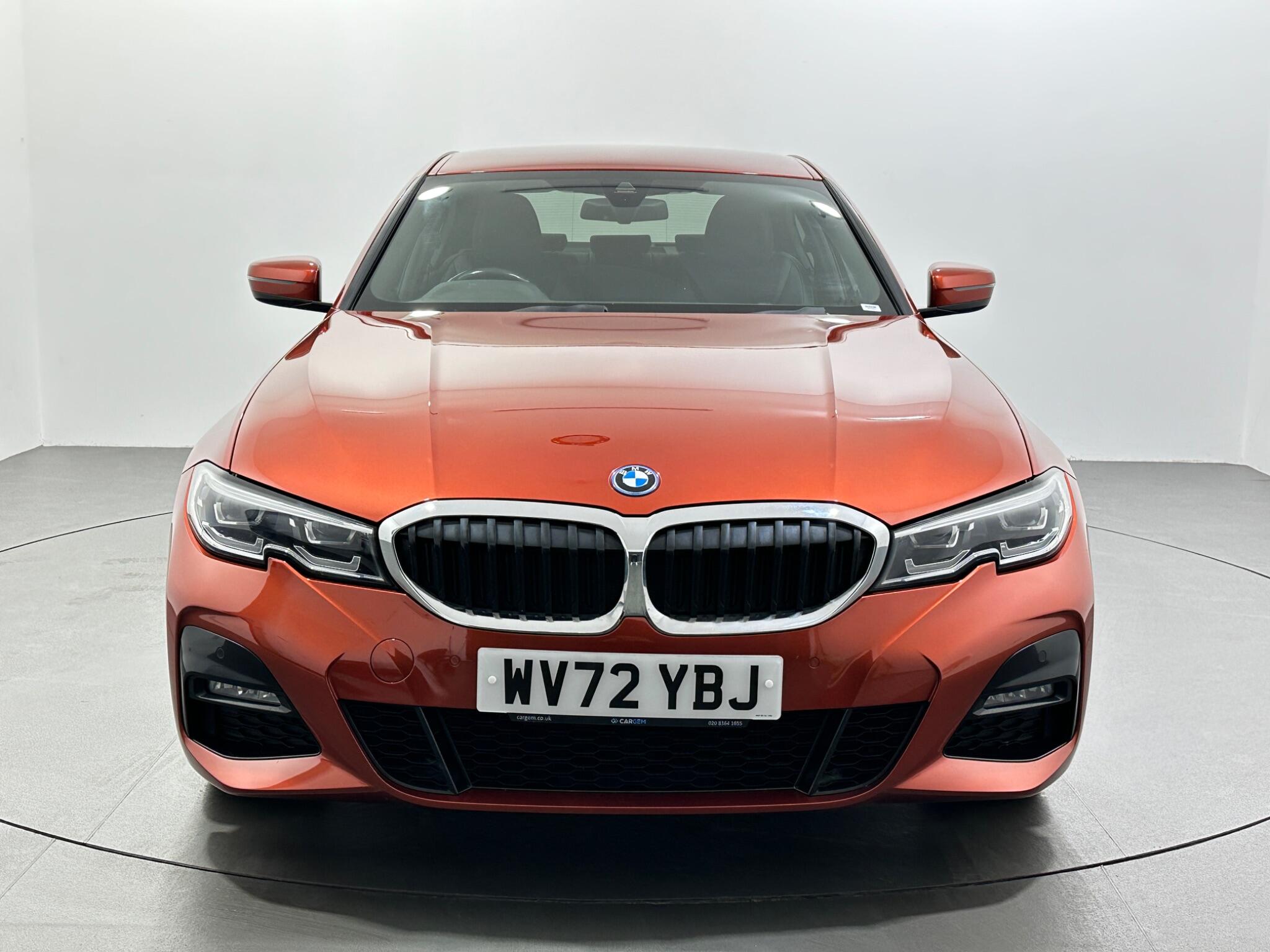 BMW 3 Series view 3