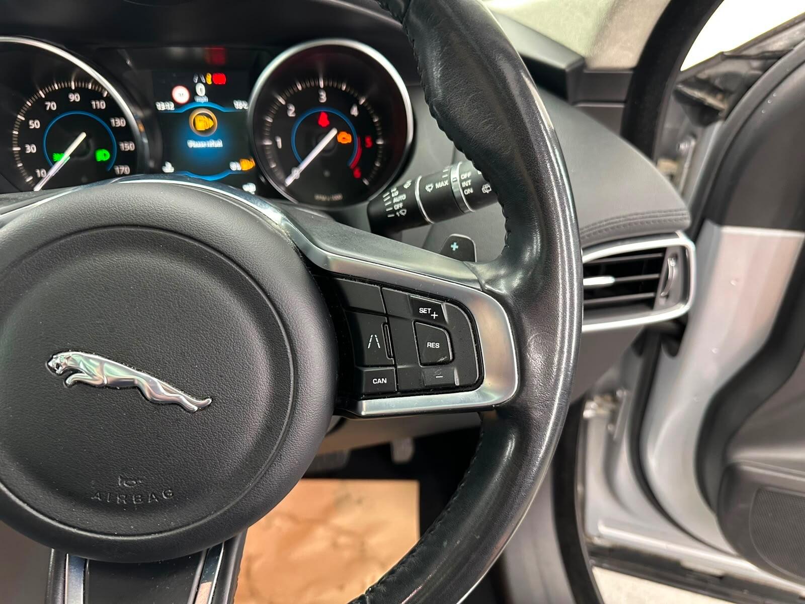 Jaguar F-Pace view 34