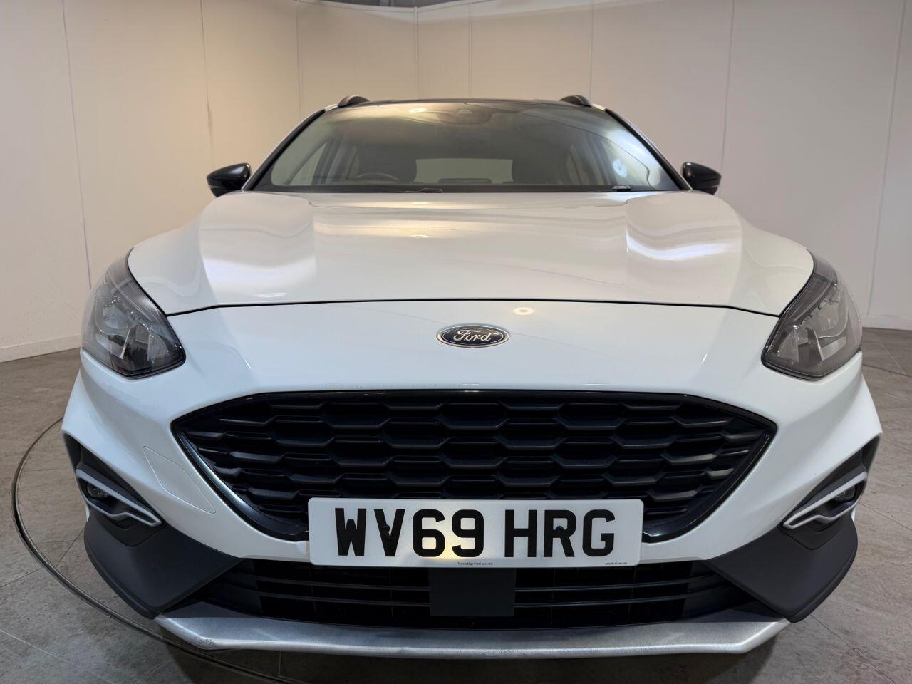 Ford Focus view 14