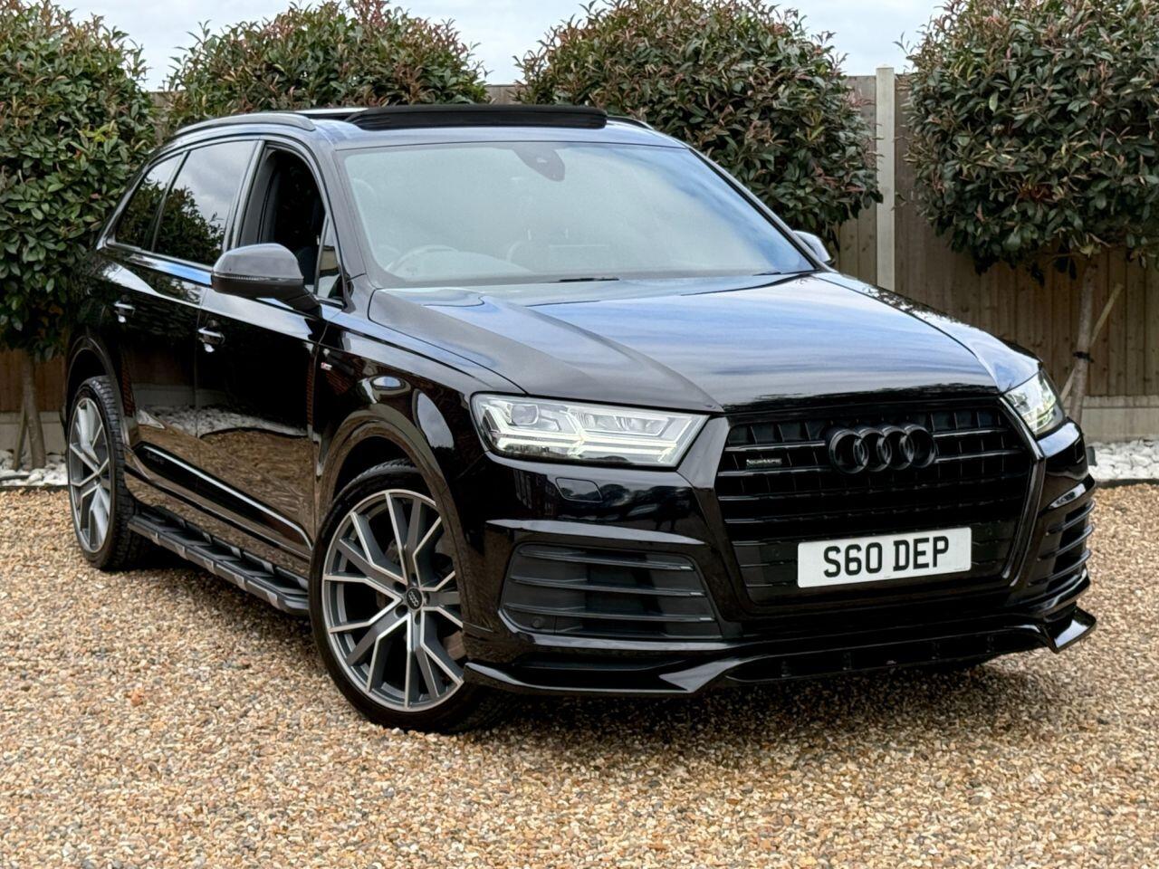 Audi Q7 view 27